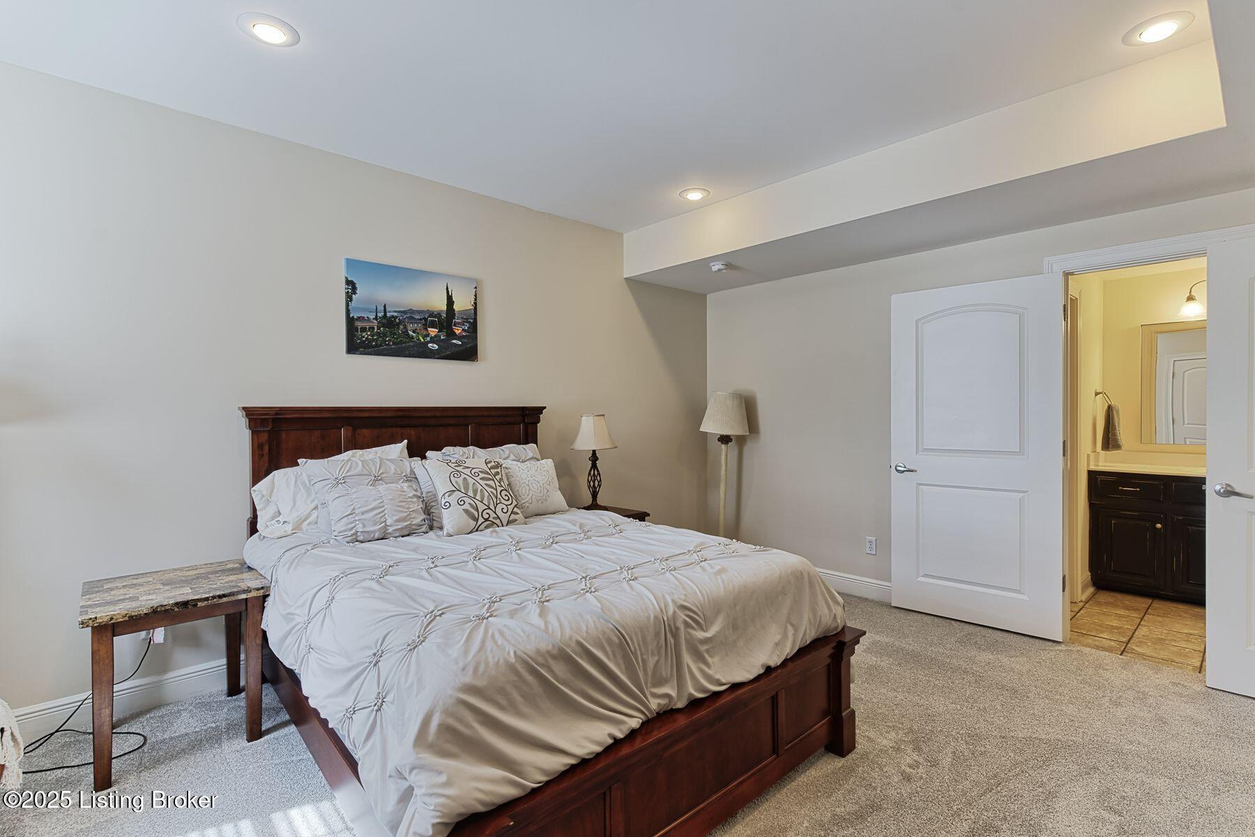 454 Veechdale Rd