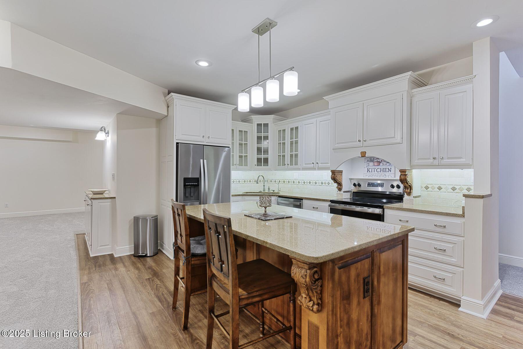 454 Veechdale Rd