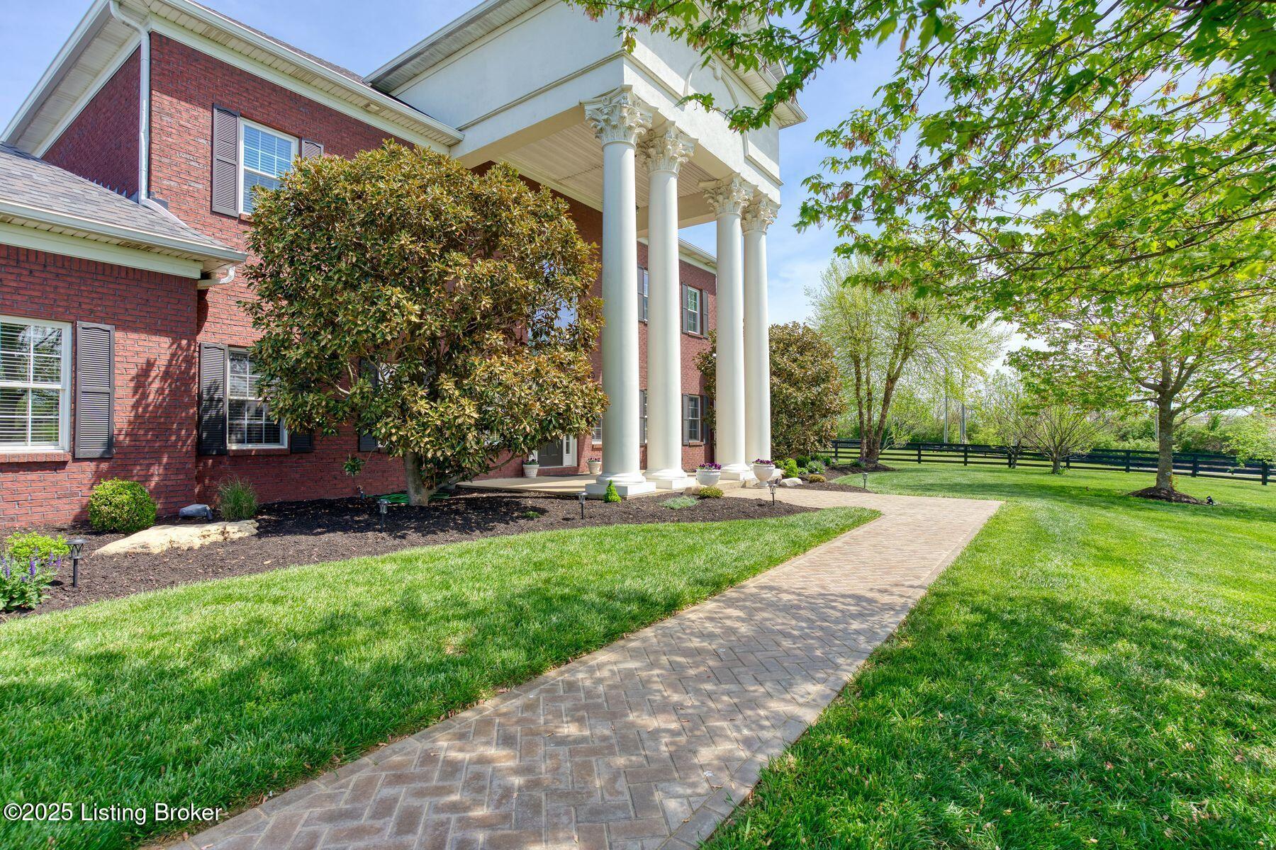 454 Veechdale Rd