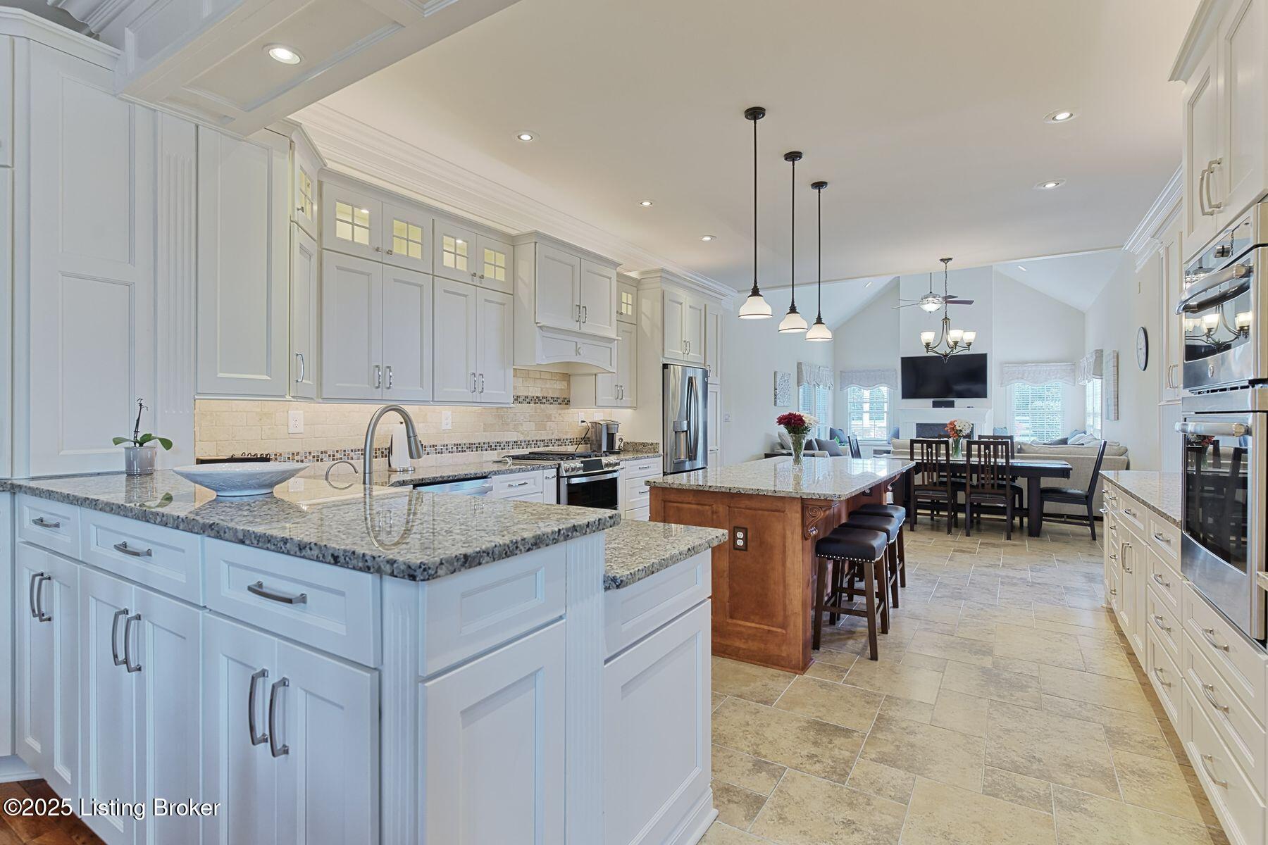 454 Veechdale Rd
