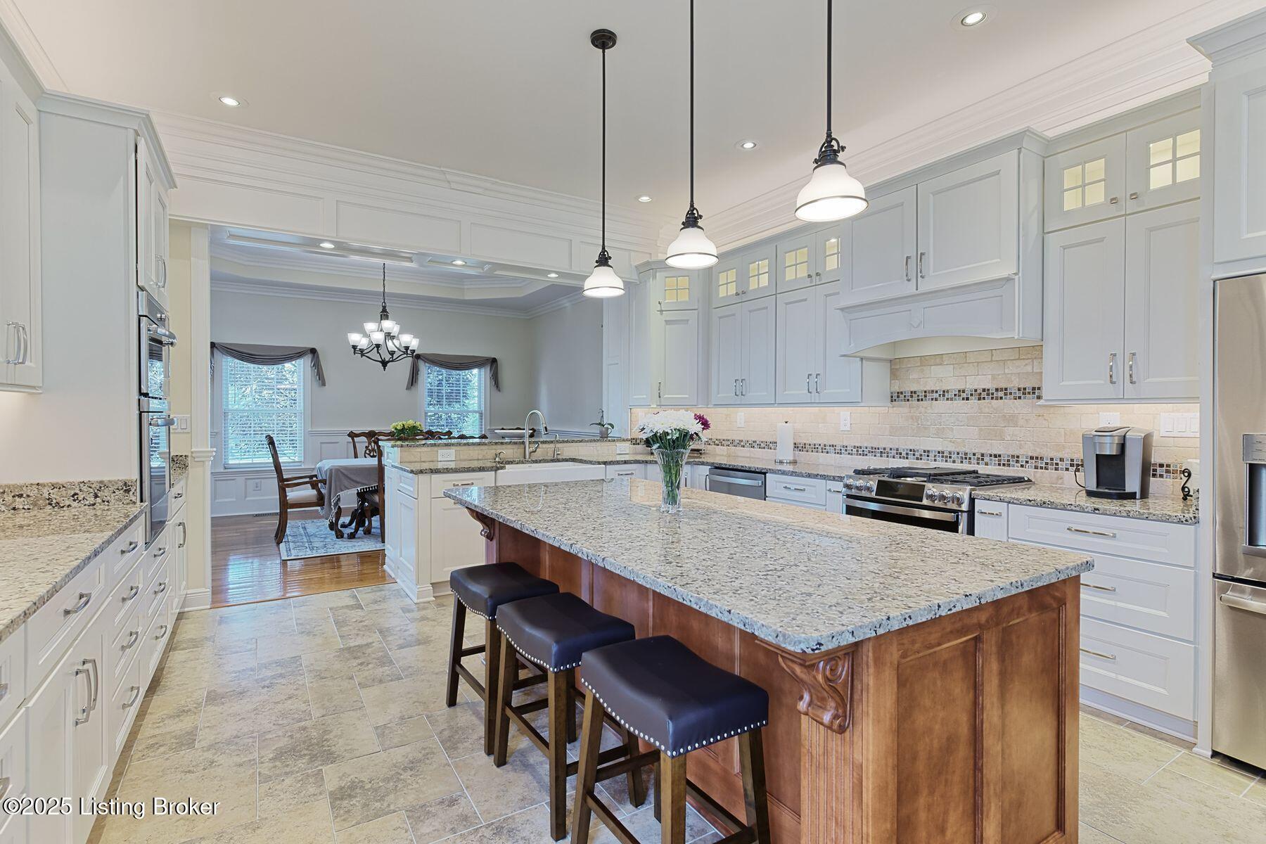 454 Veechdale Rd