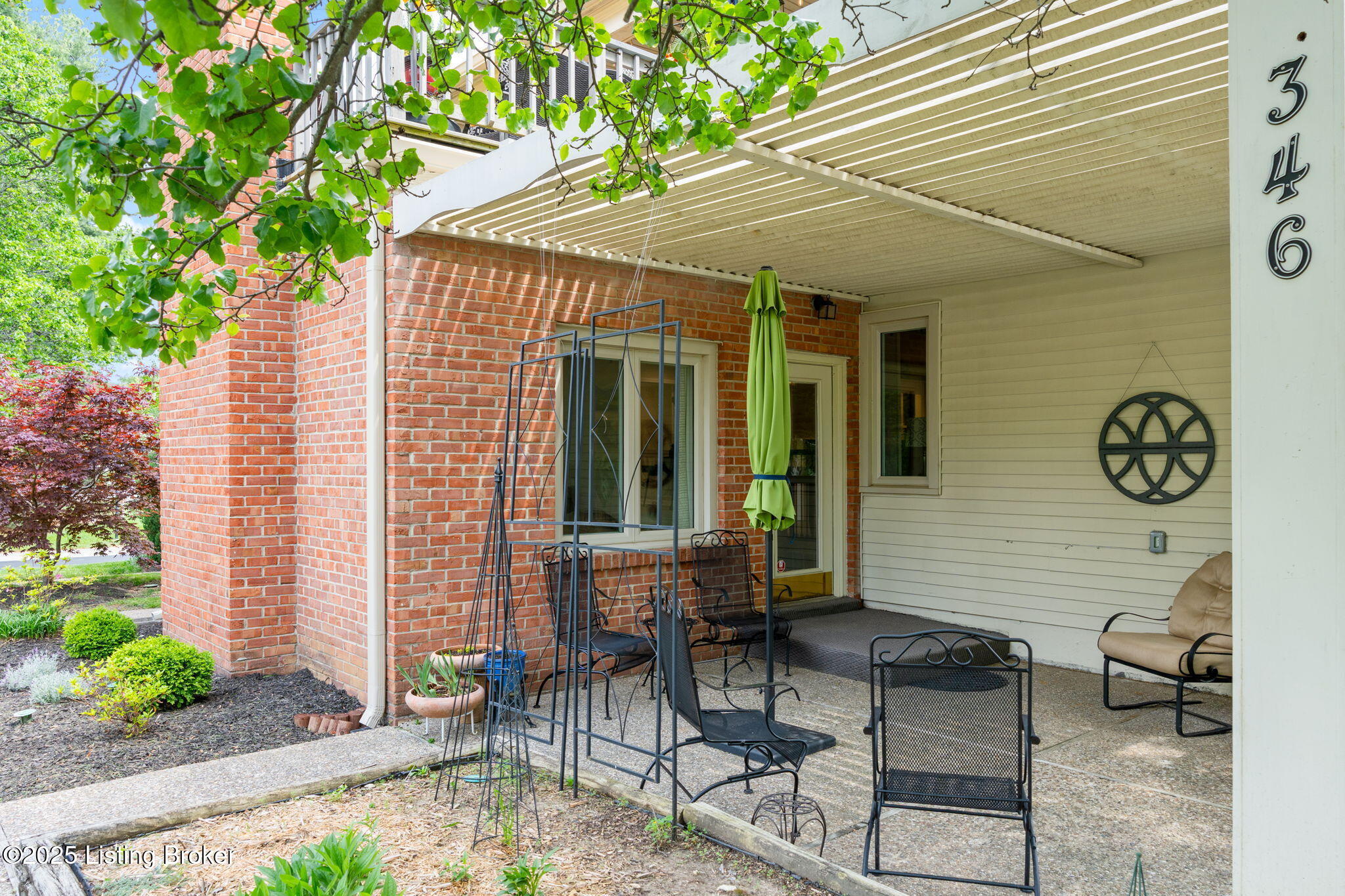 346 Rosewood Dr