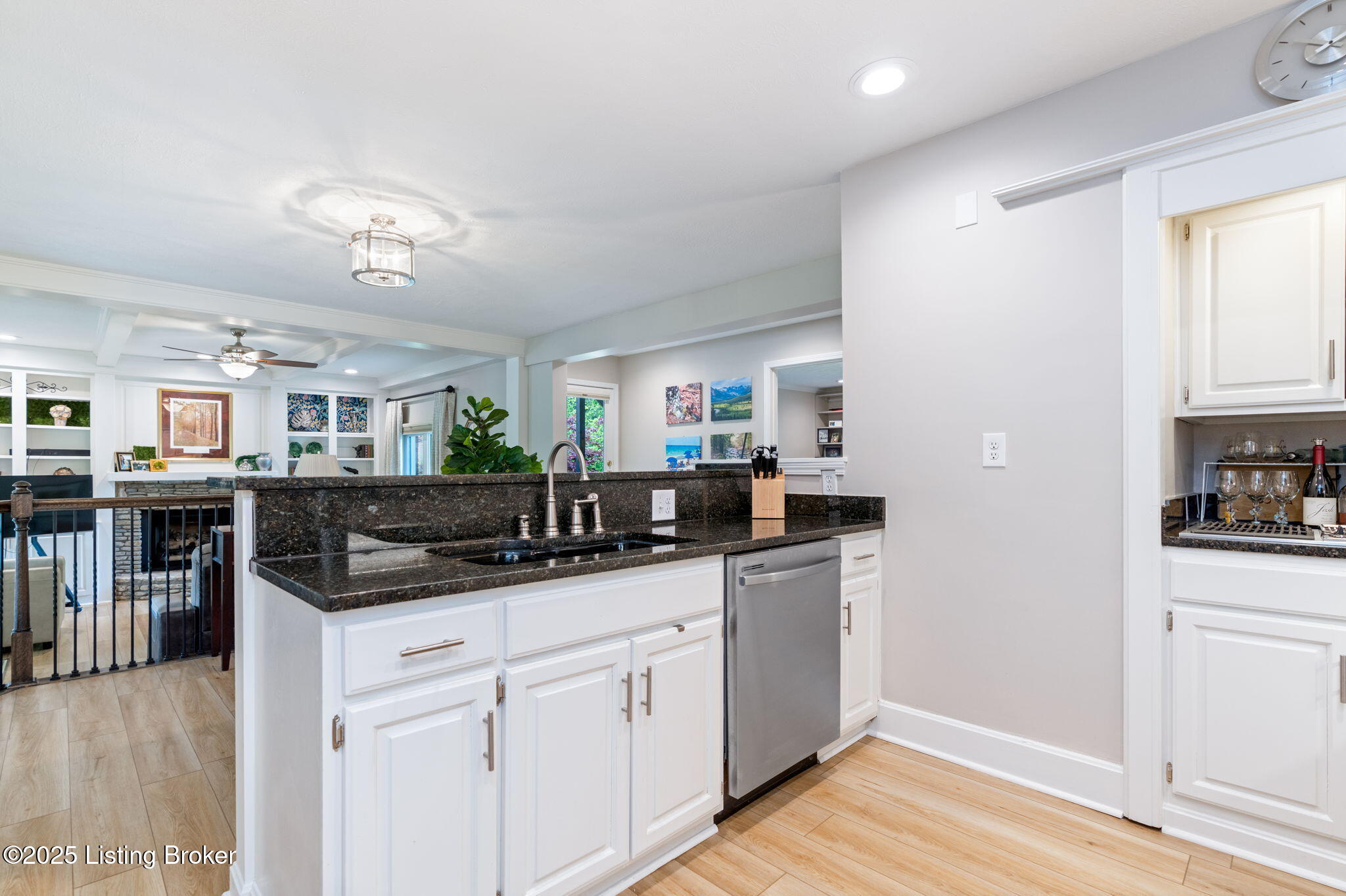 346 Rosewood Dr