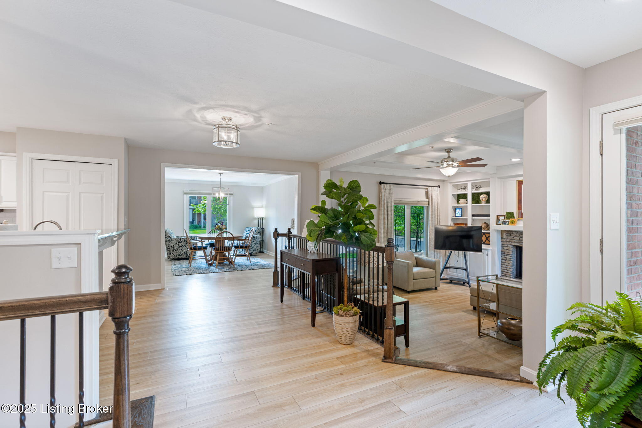 346 Rosewood Dr