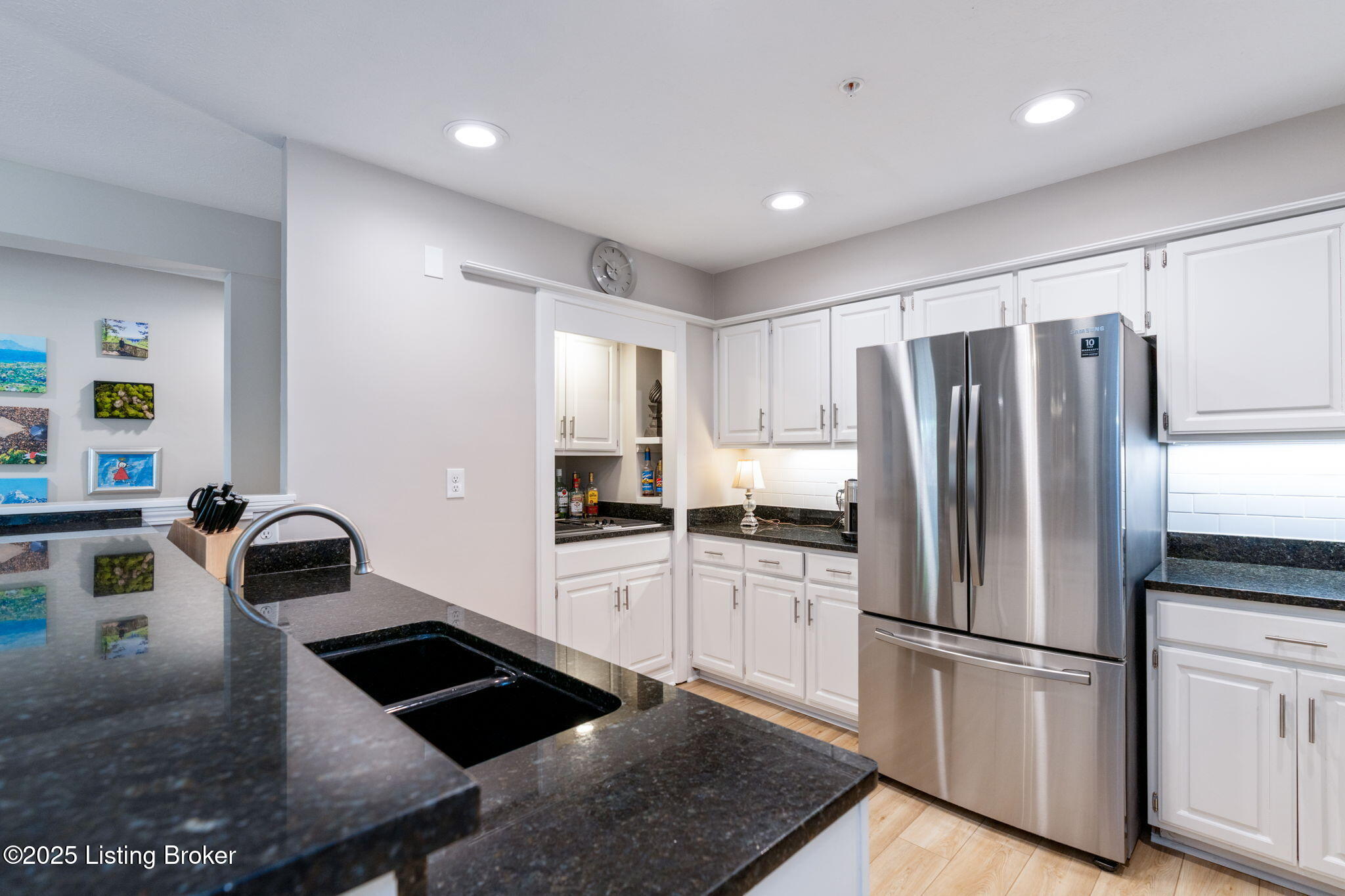 346 Rosewood Dr