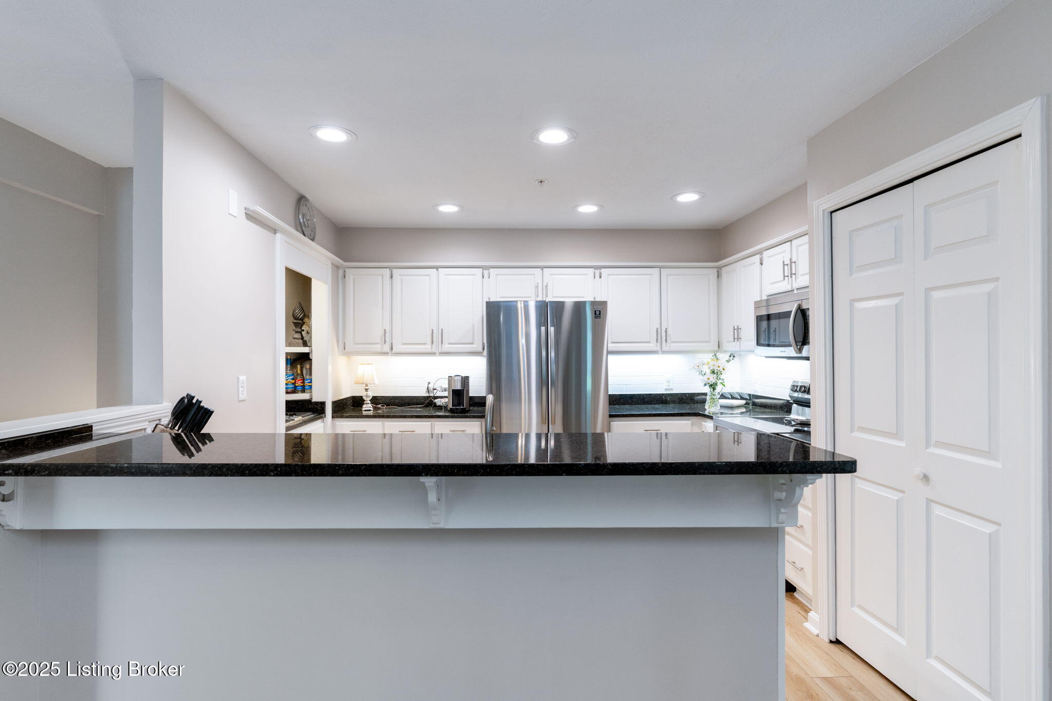 346 Rosewood Dr