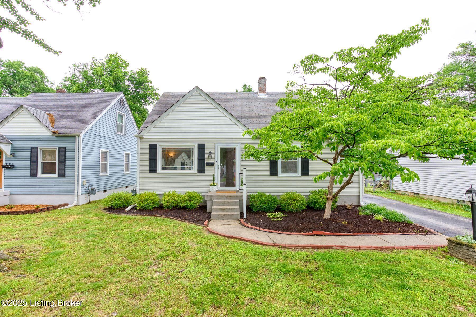 631 Marquette Dr
