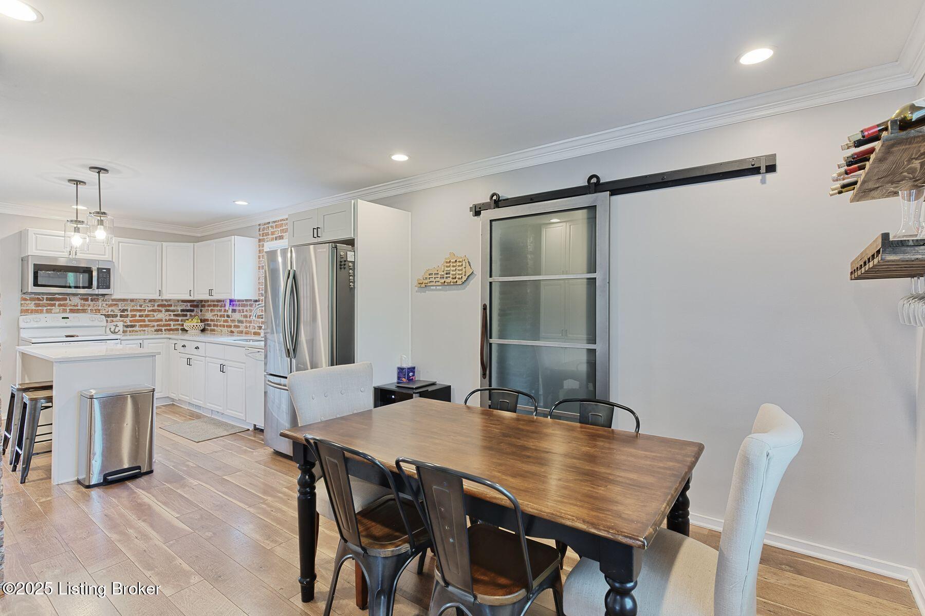 631 Marquette Dr
