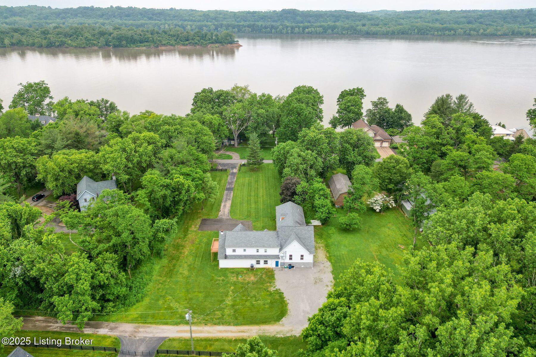 2519 Belknap Beach Rd