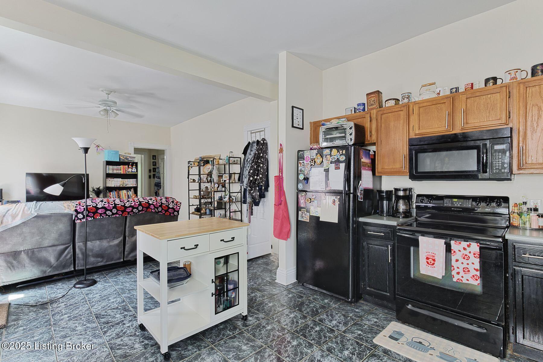 1338 Morton Ave