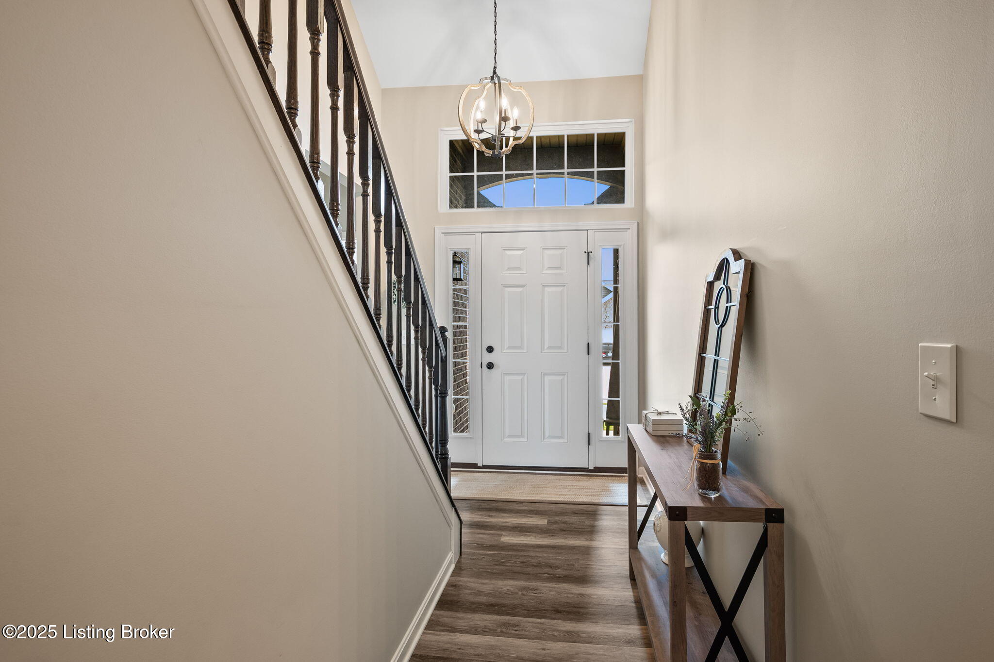 2010 Meadows Edge Ln