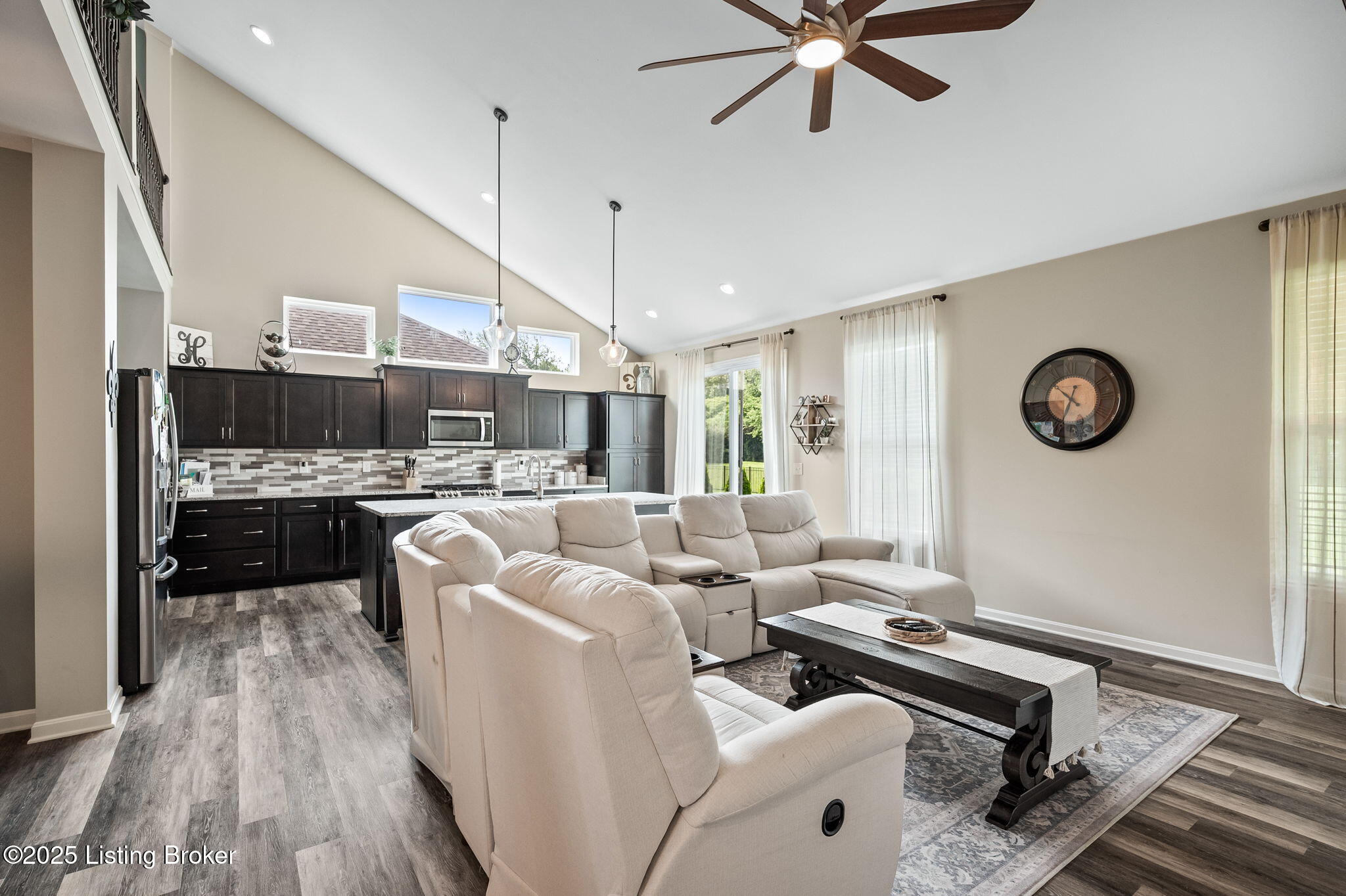 2010 Meadows Edge Ln