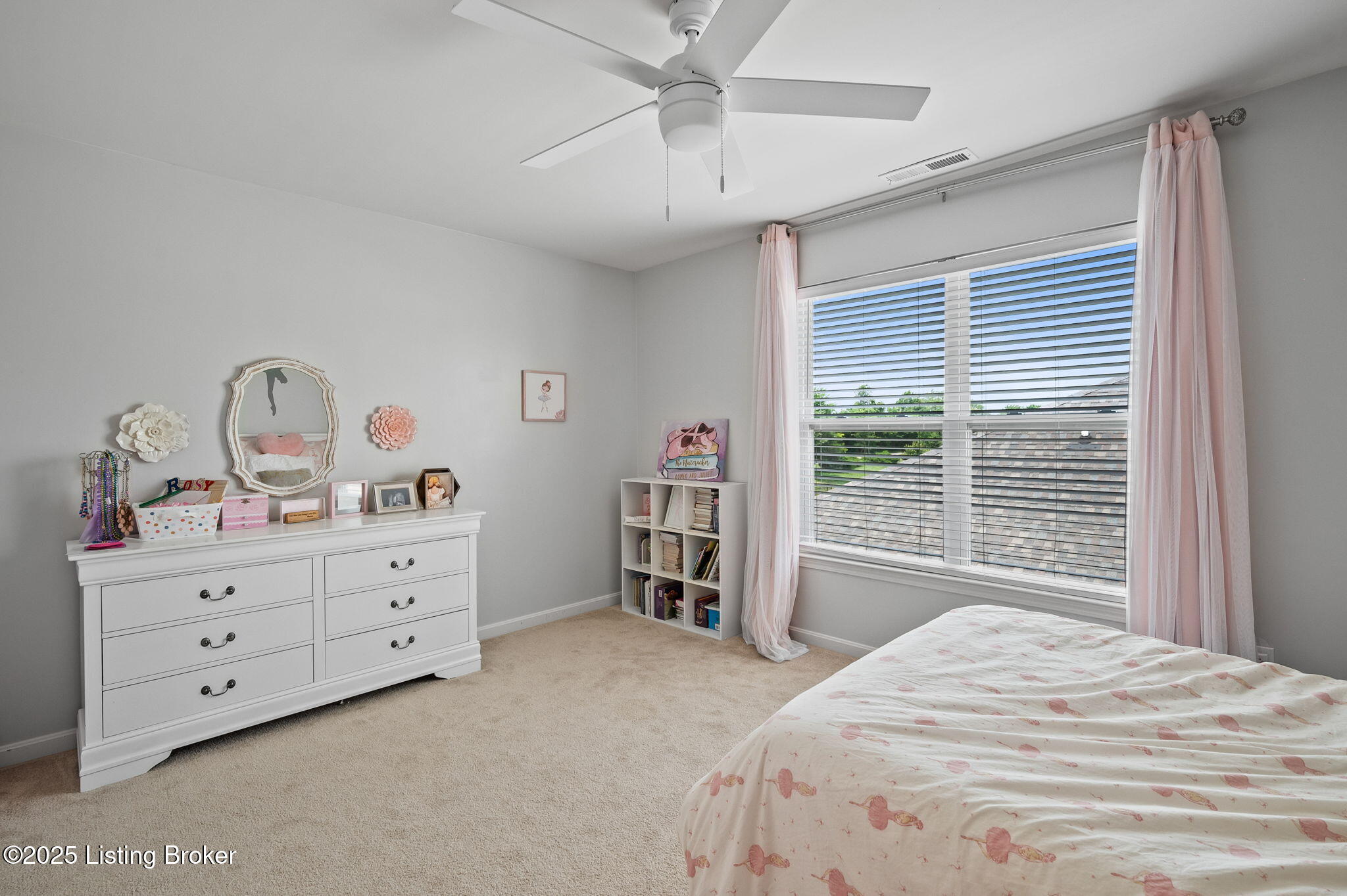 2010 Meadows Edge Ln