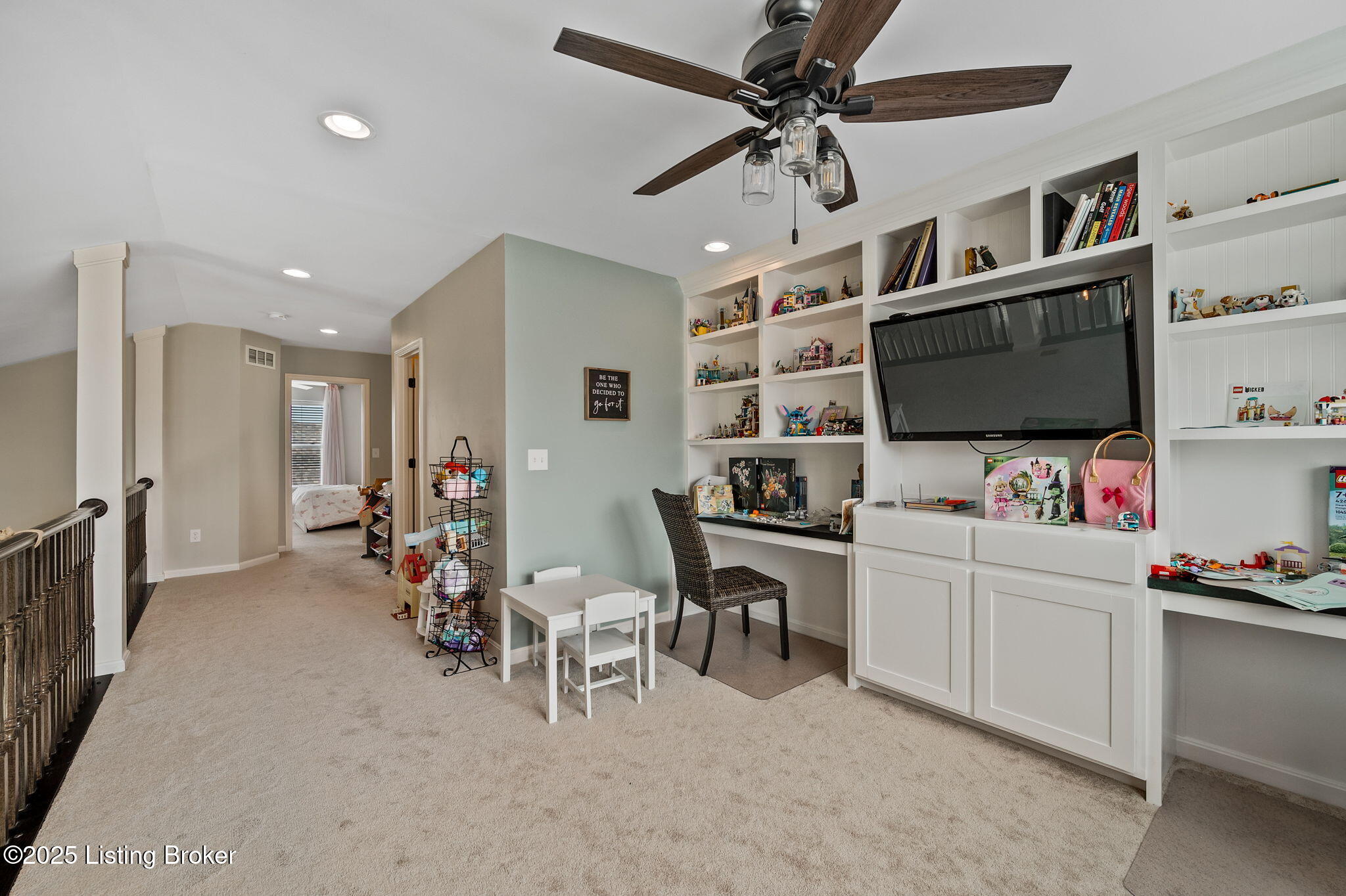 2010 Meadows Edge Ln