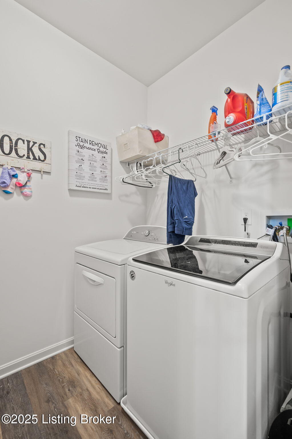 2010 Meadows Edge Ln