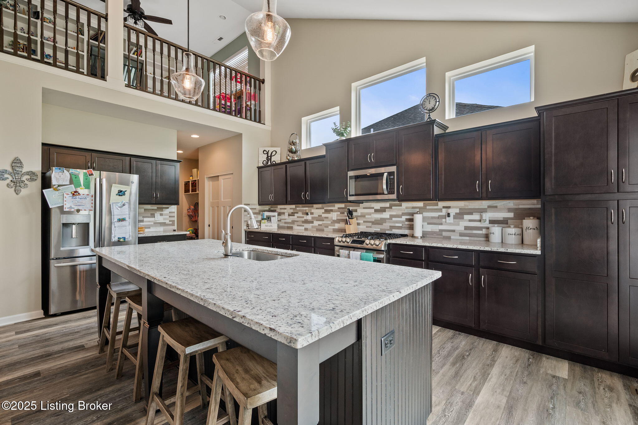 2010 Meadows Edge Ln
