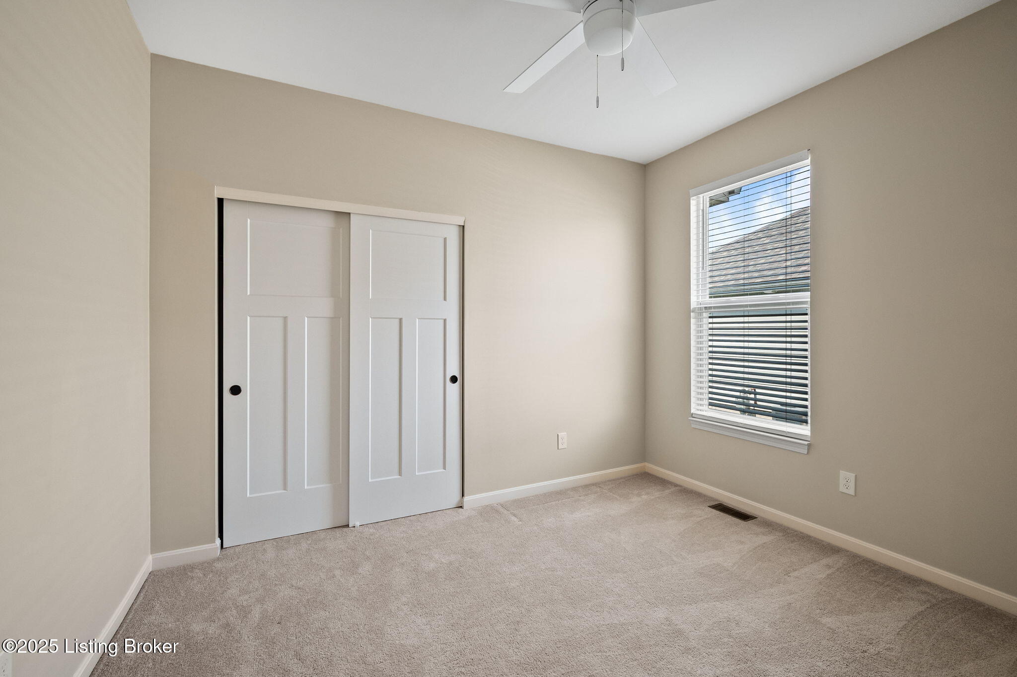 2010 Meadows Edge Ln
