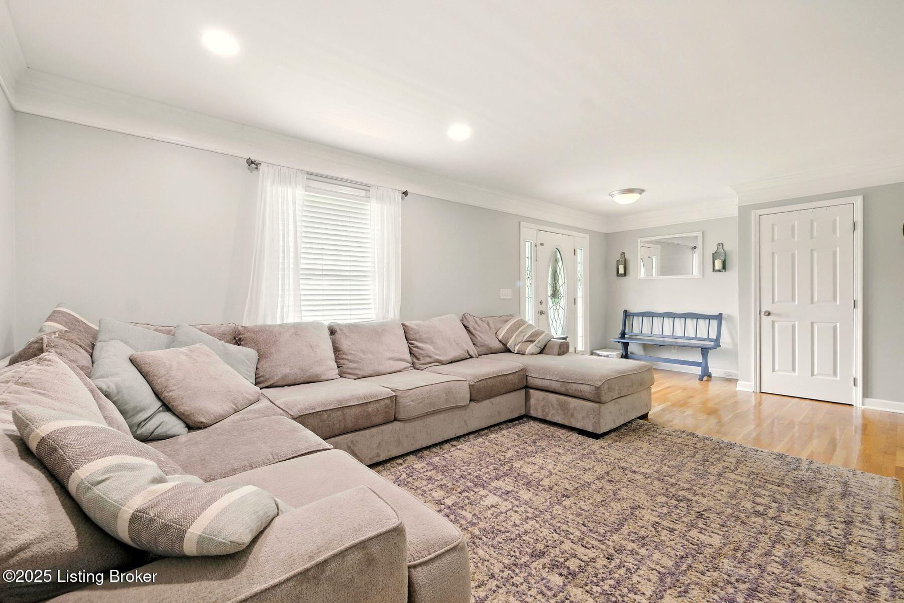 5203 Laconia Cove