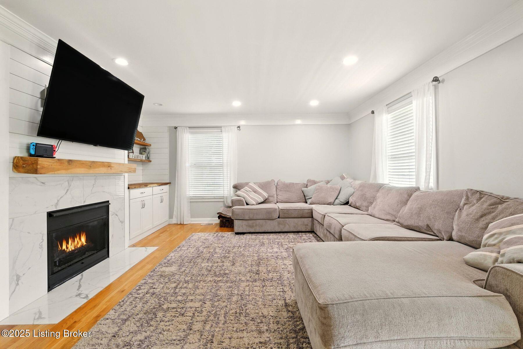 5203 Laconia Cove