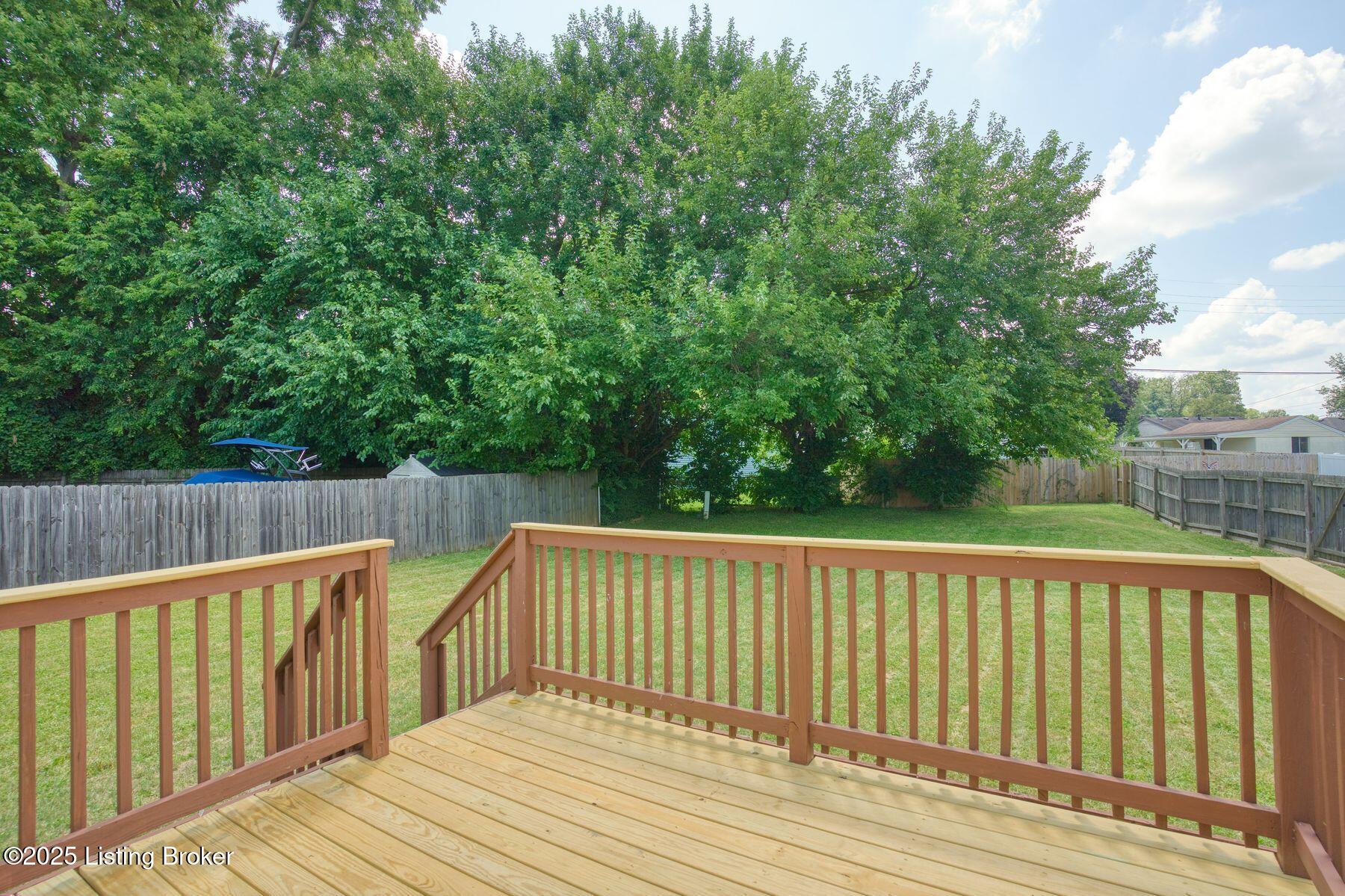 8800 New LaGrange Rd