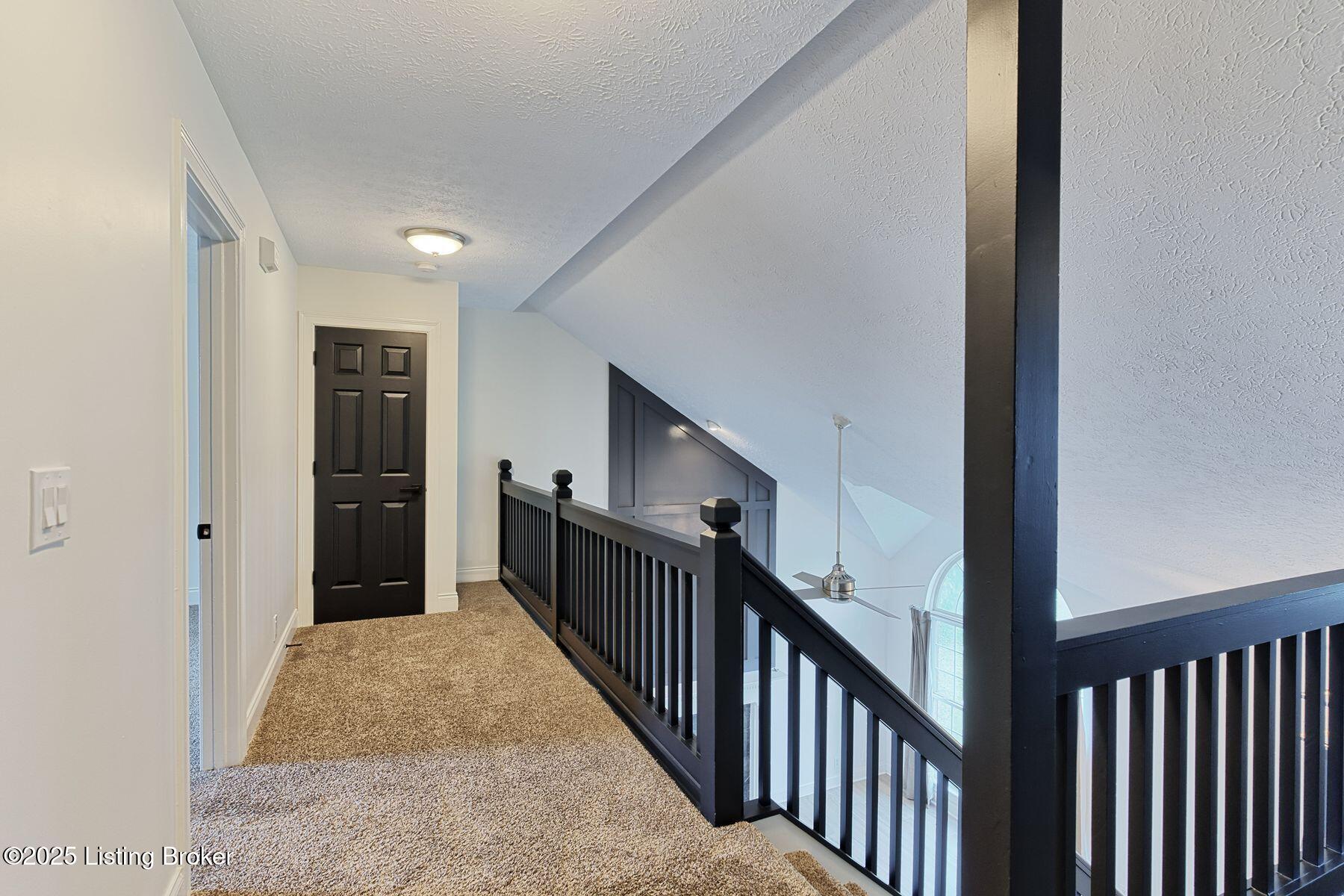 8800 New LaGrange Rd