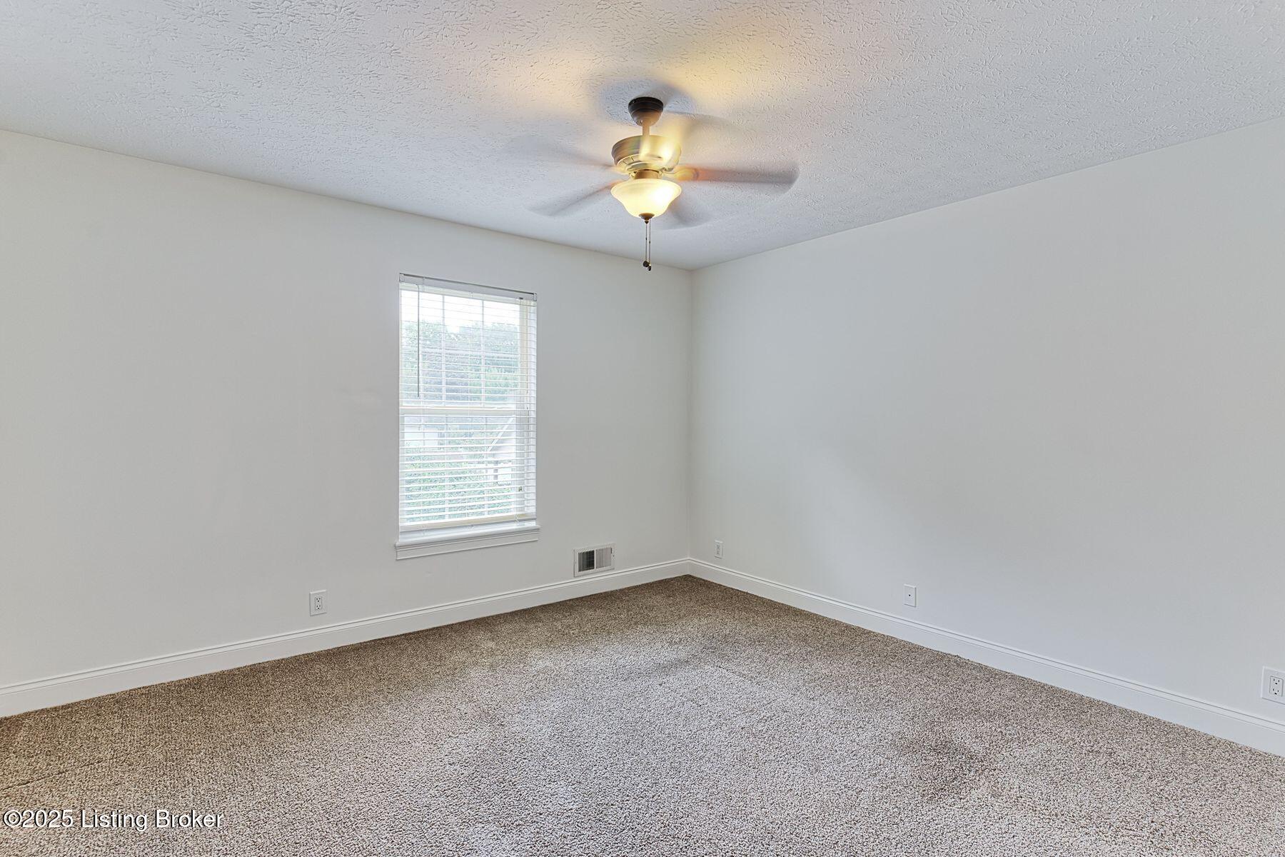 8800 New LaGrange Rd