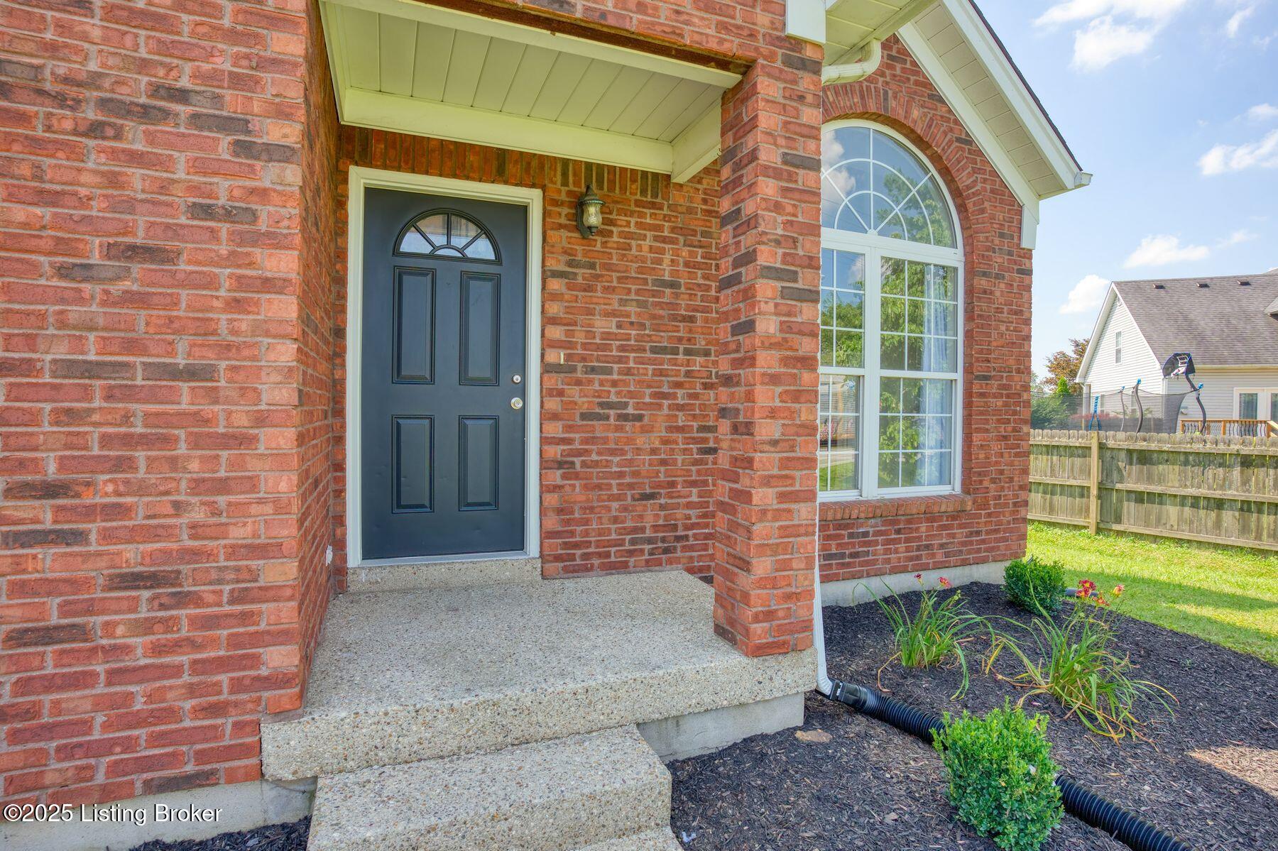 8800 New LaGrange Rd