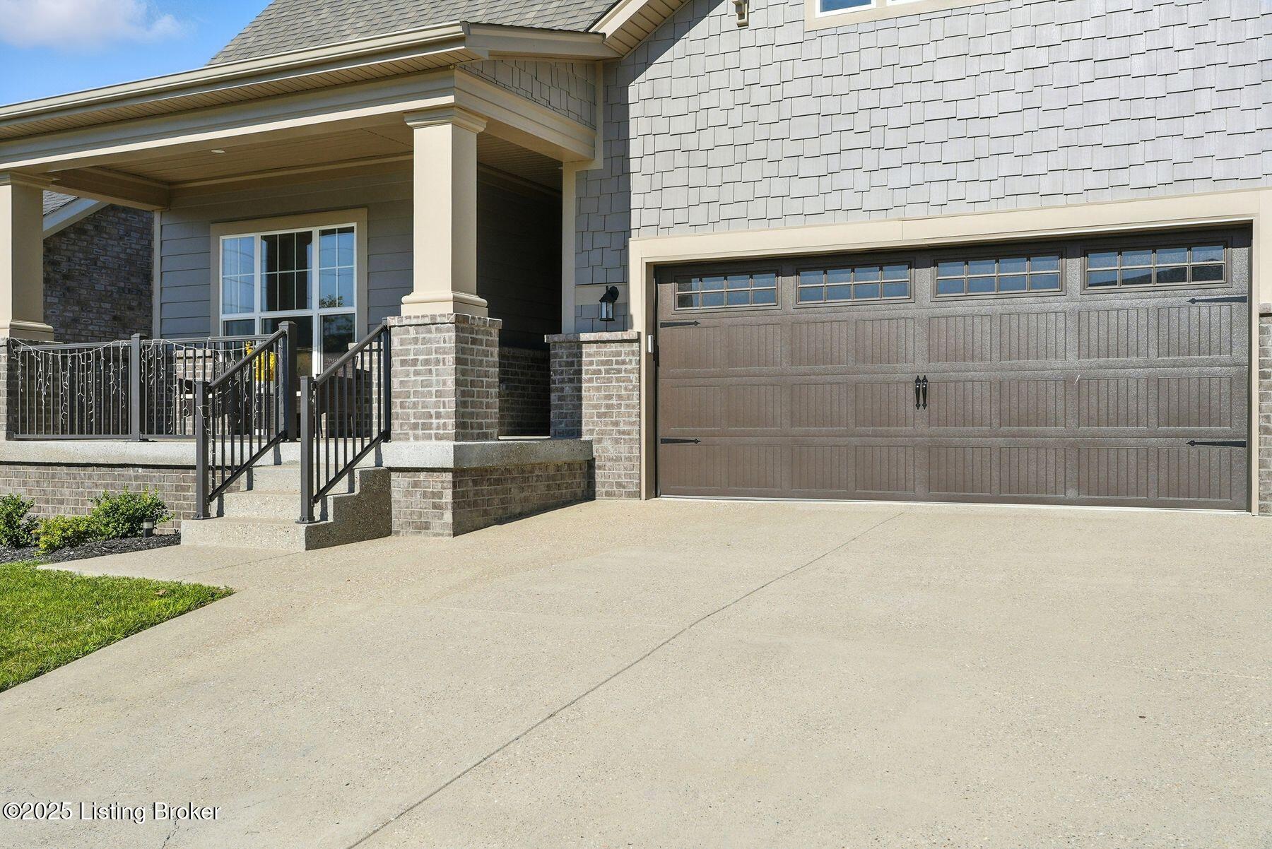 1210 Helm Place Ln