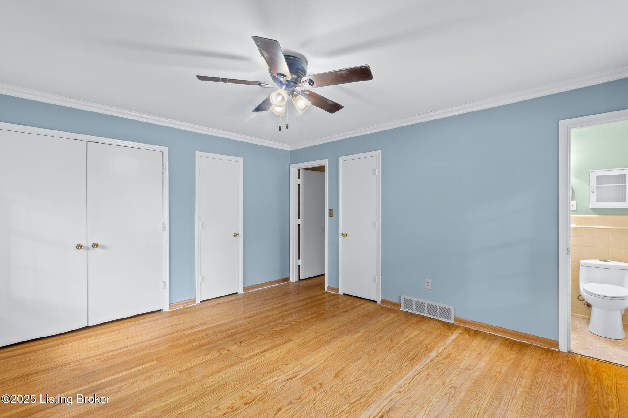10218 Woodknoll Rd