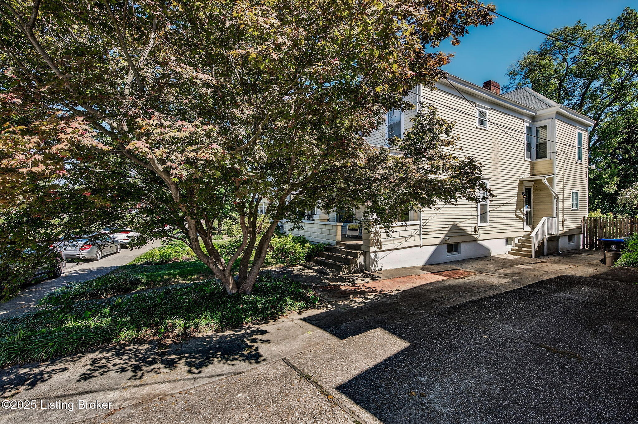 133 N Clifton Ave
