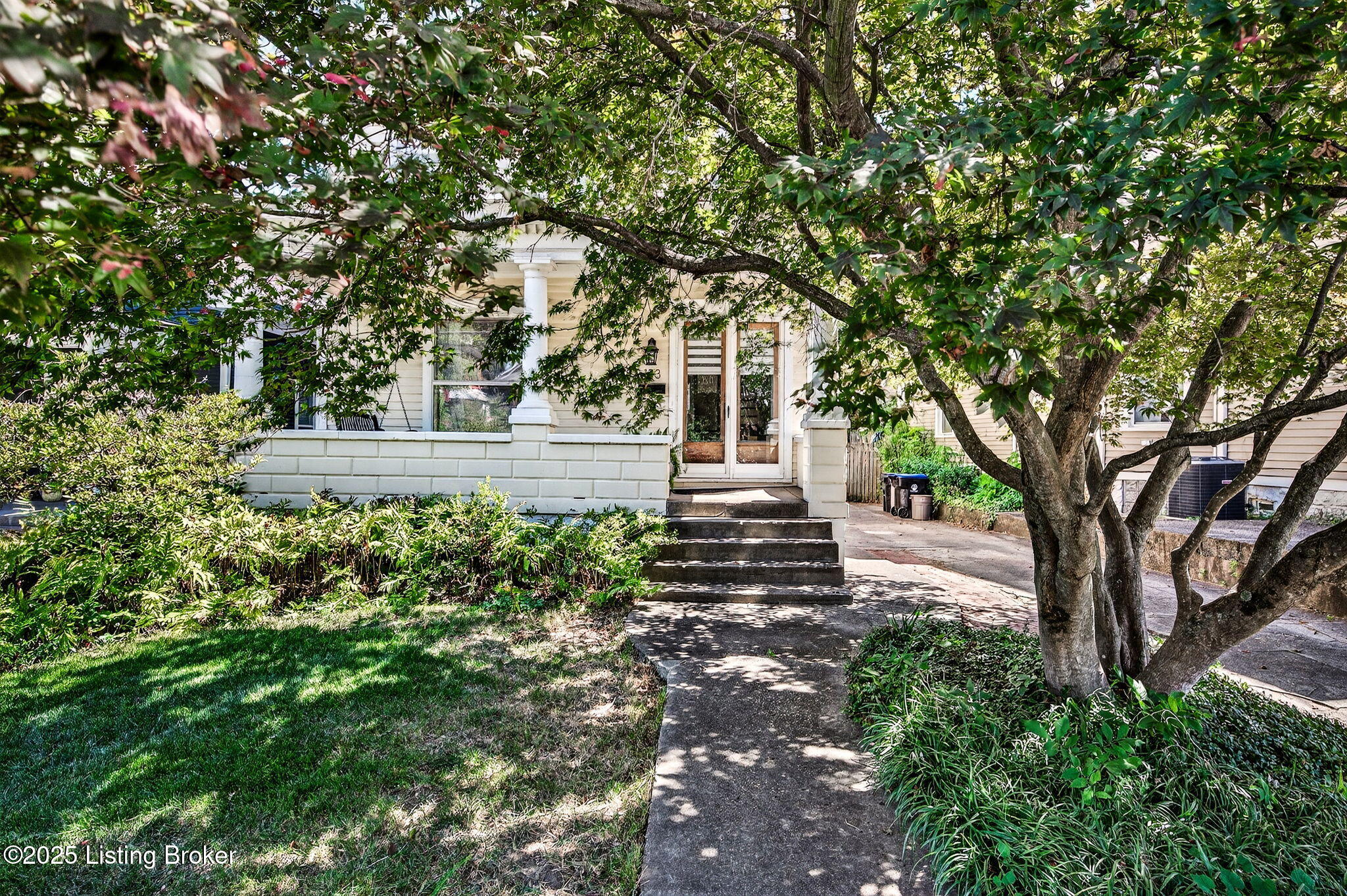 133 N Clifton Ave