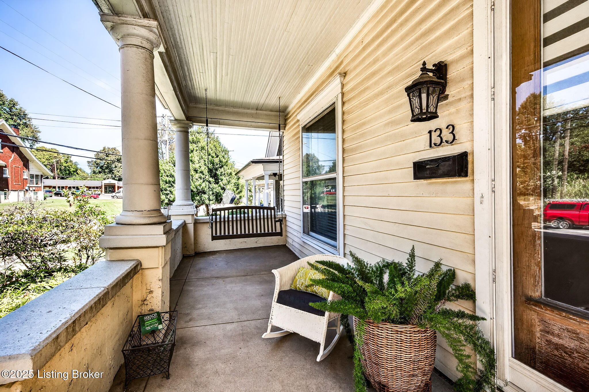 133 N Clifton Ave
