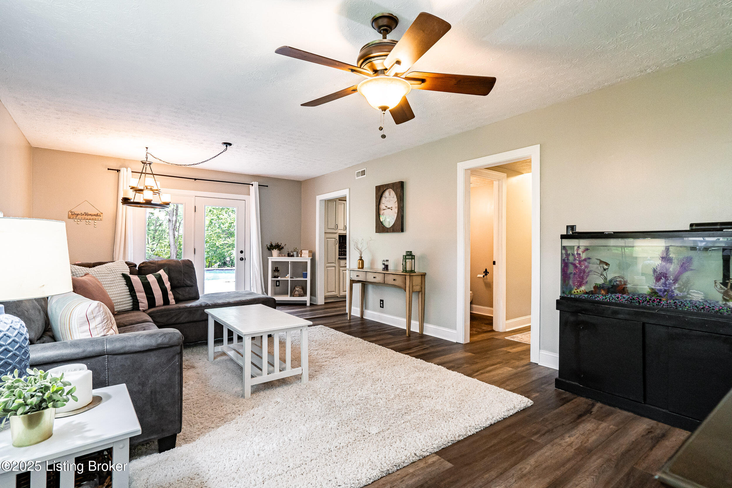 13219 Settlers Point Trail