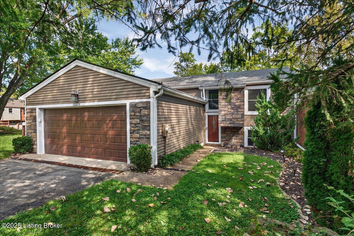 13219 Settlers Point Trail