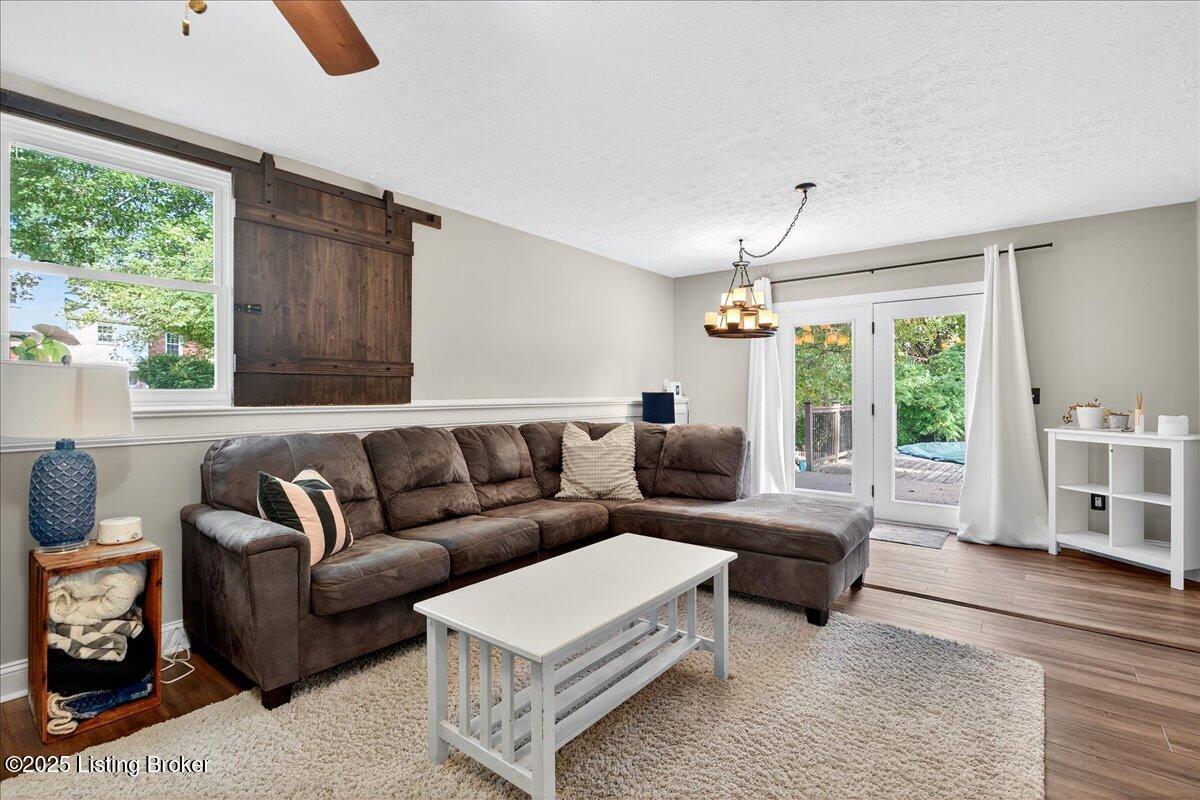 13219 Settlers Point Trail