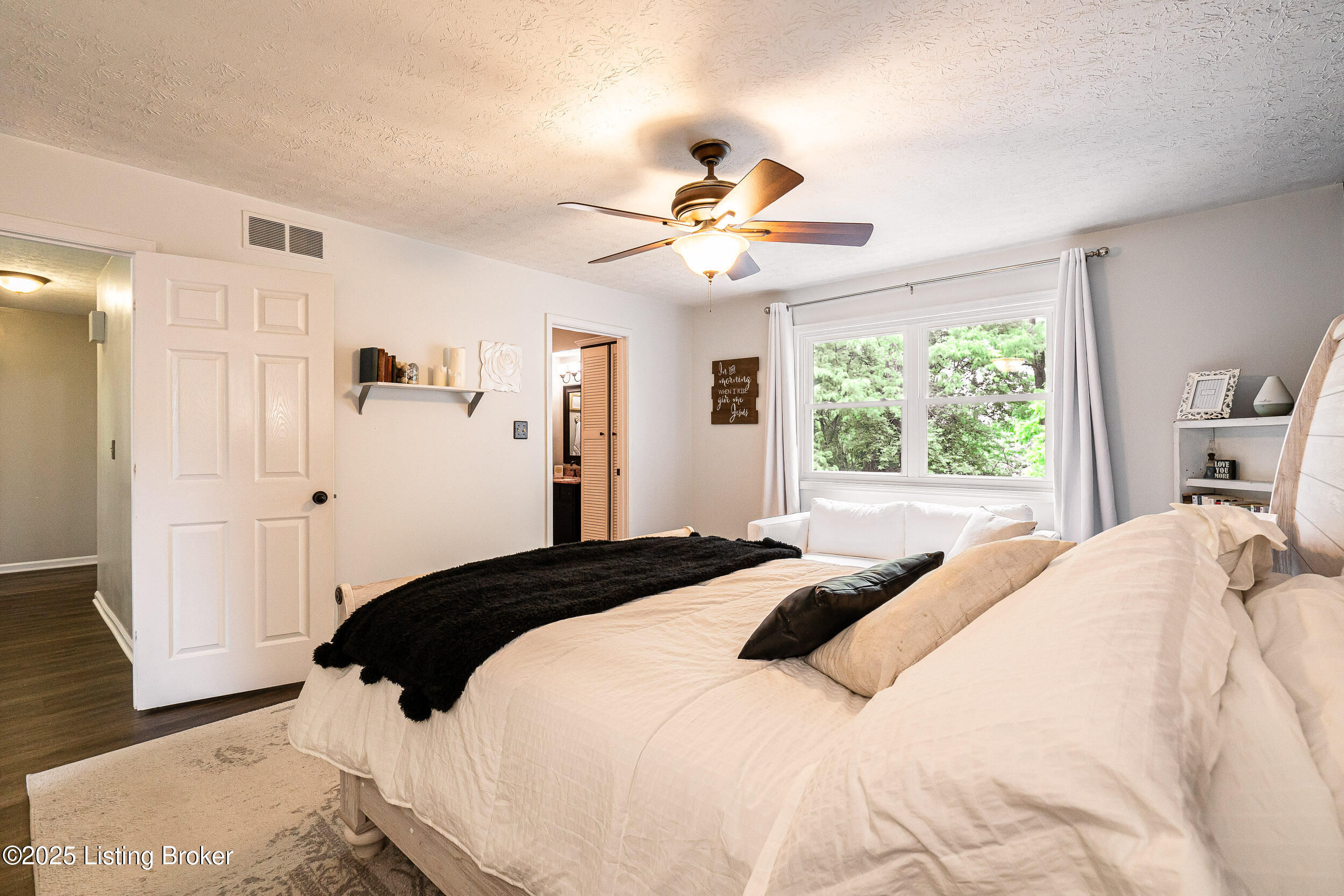 13219 Settlers Point Trail