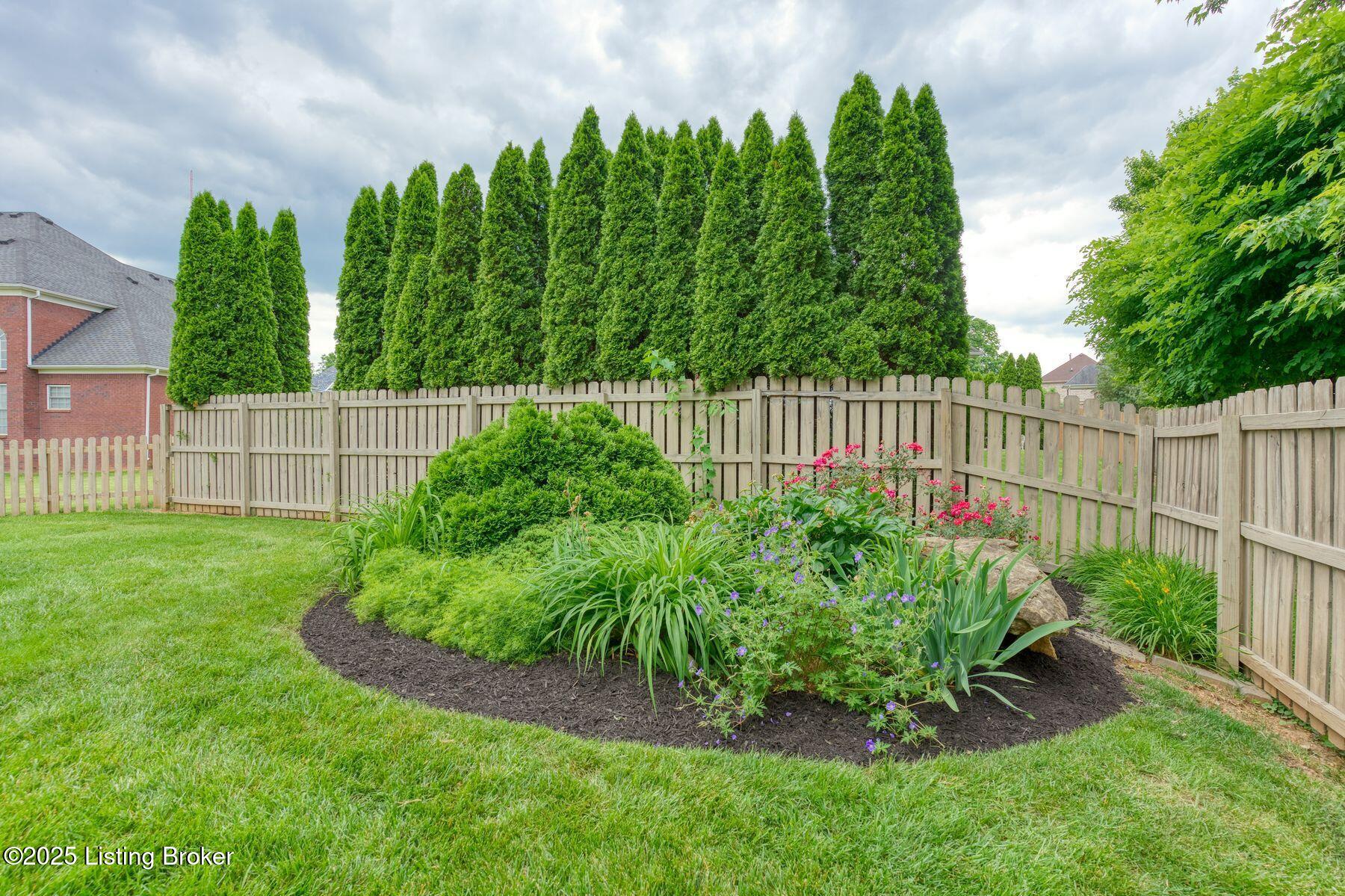 13303 Tucker Wood Pl