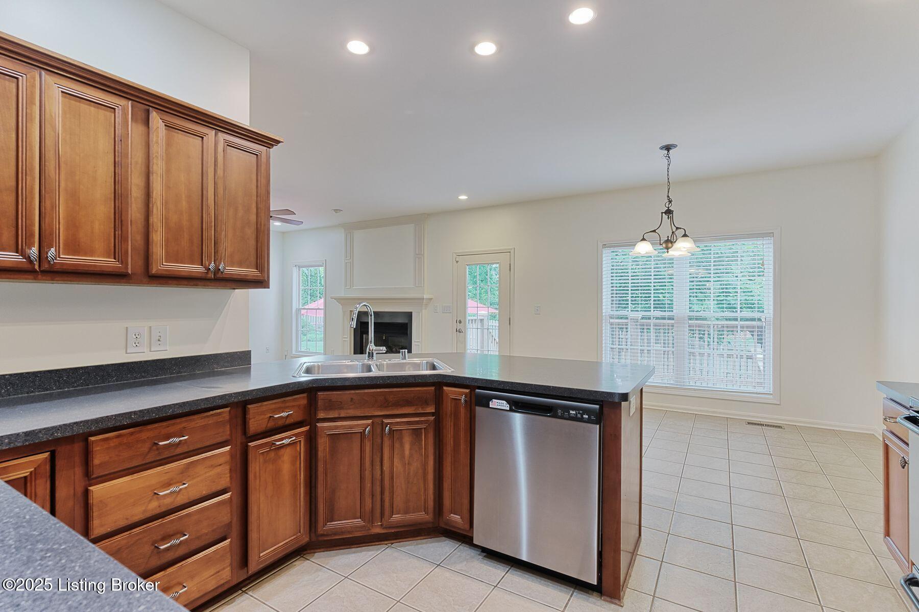 13303 Tucker Wood Pl