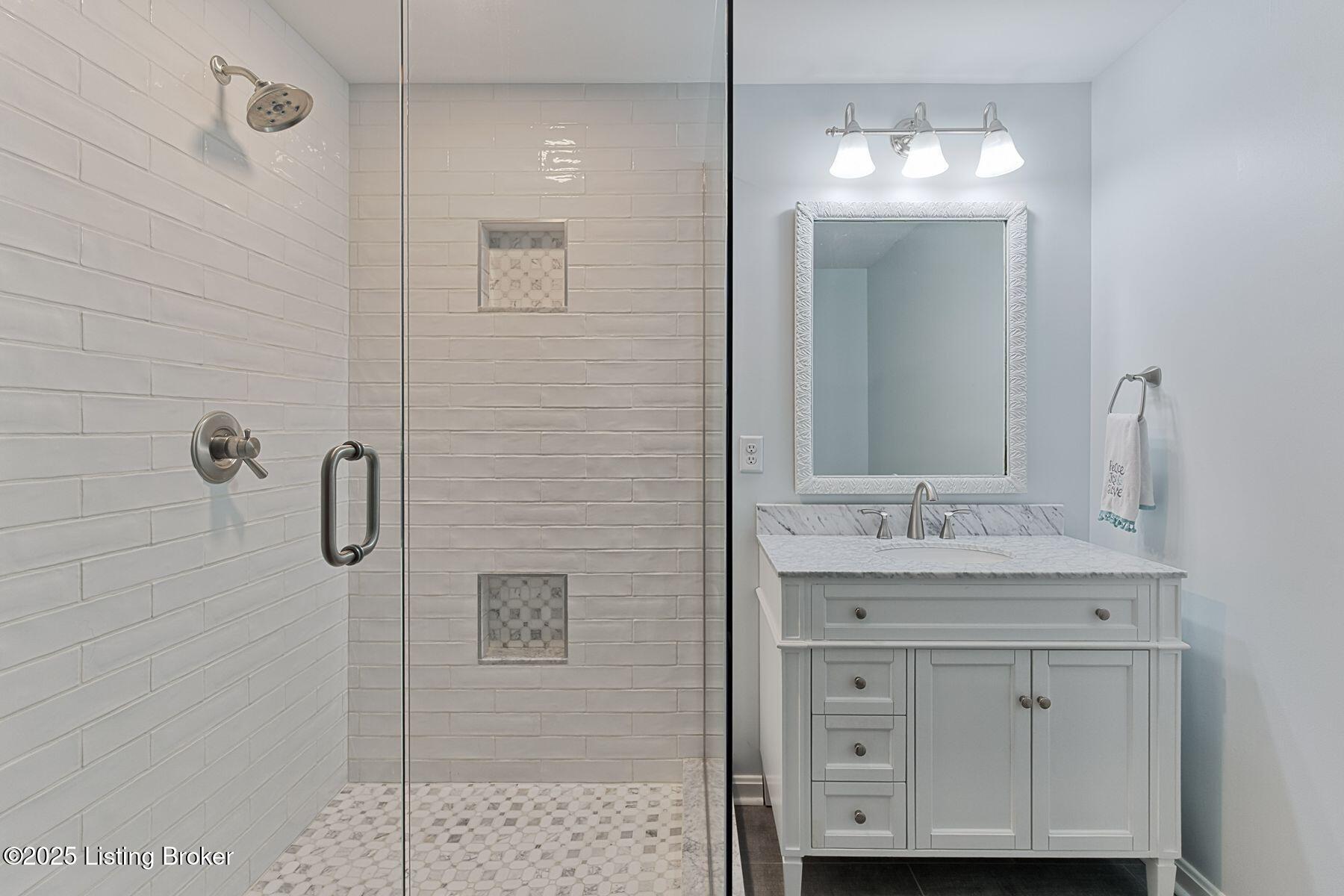 13303 Tucker Wood Pl