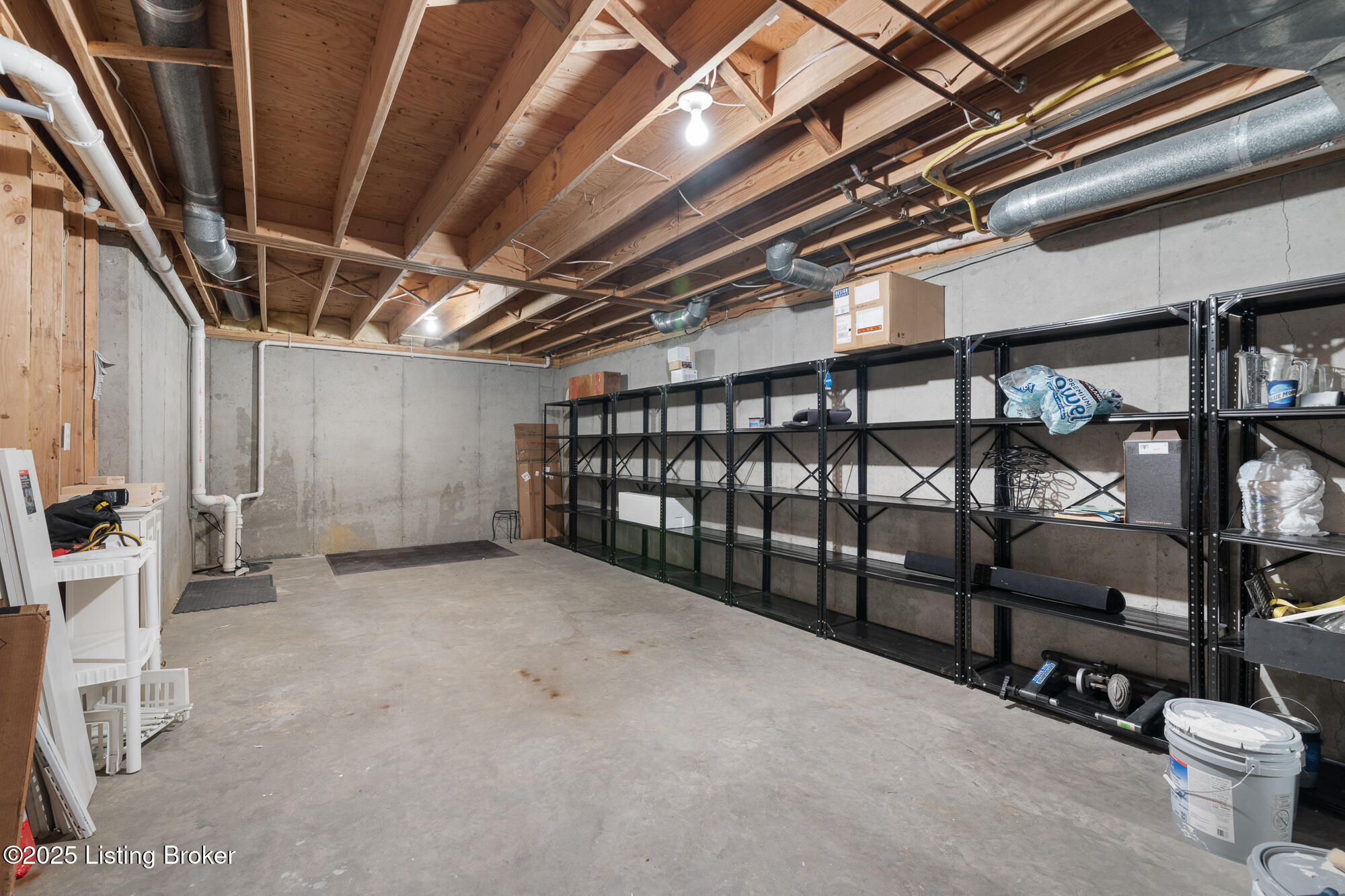 909 Woodland Heights Dr