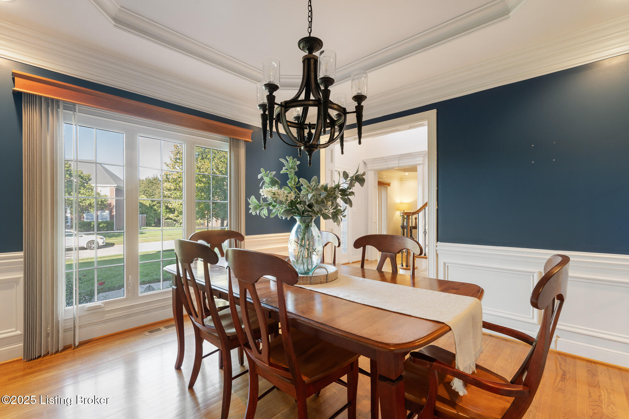 909 Woodland Heights Dr