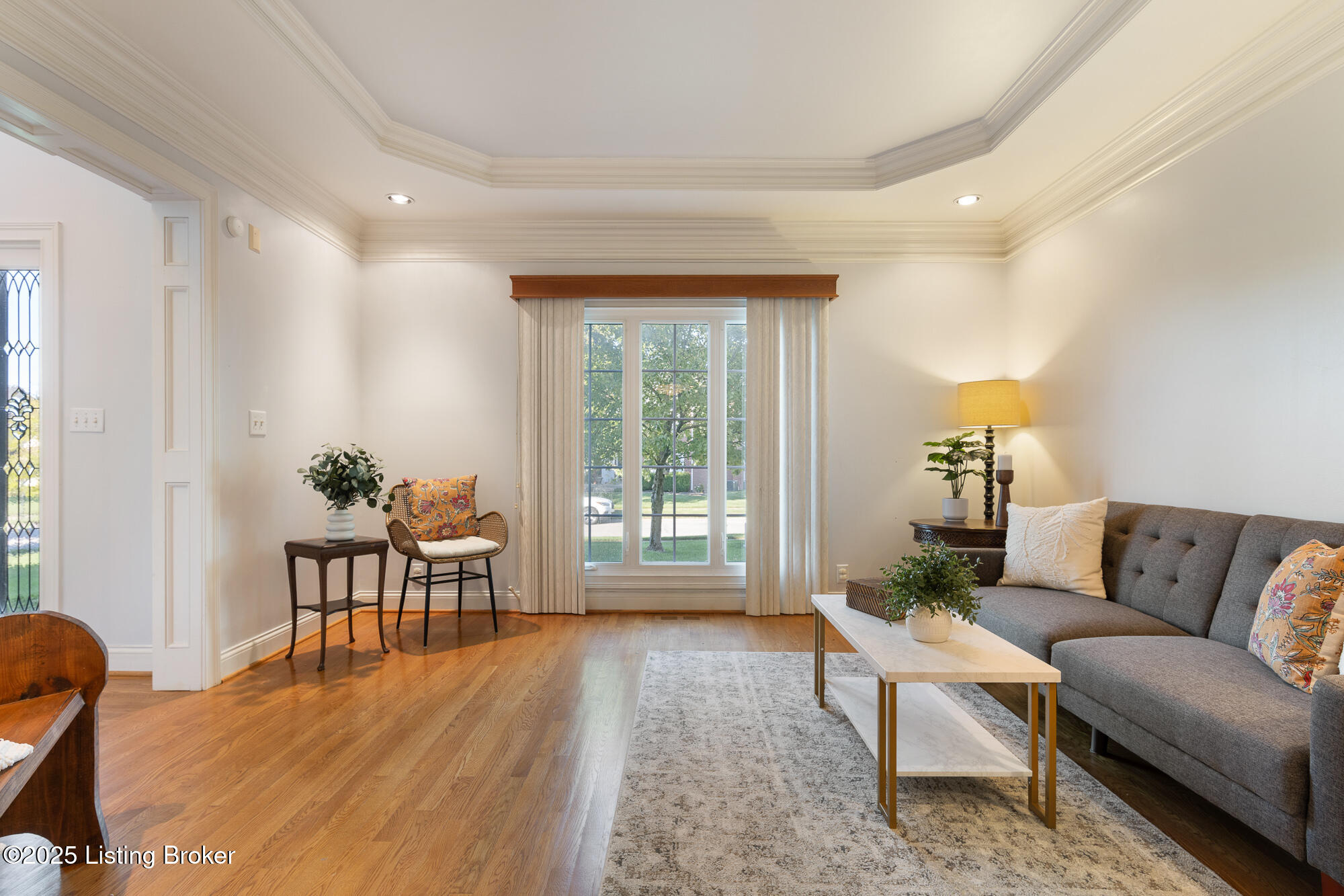 909 Woodland Heights Dr