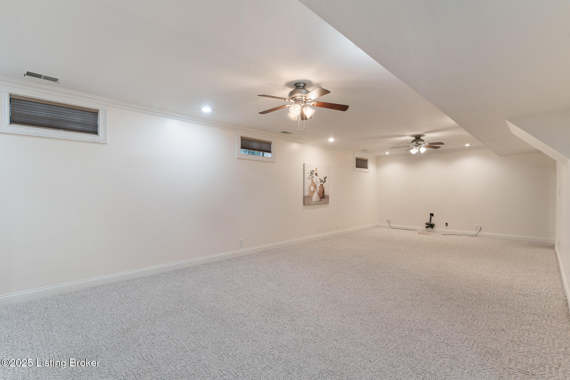 909 Woodland Heights Dr