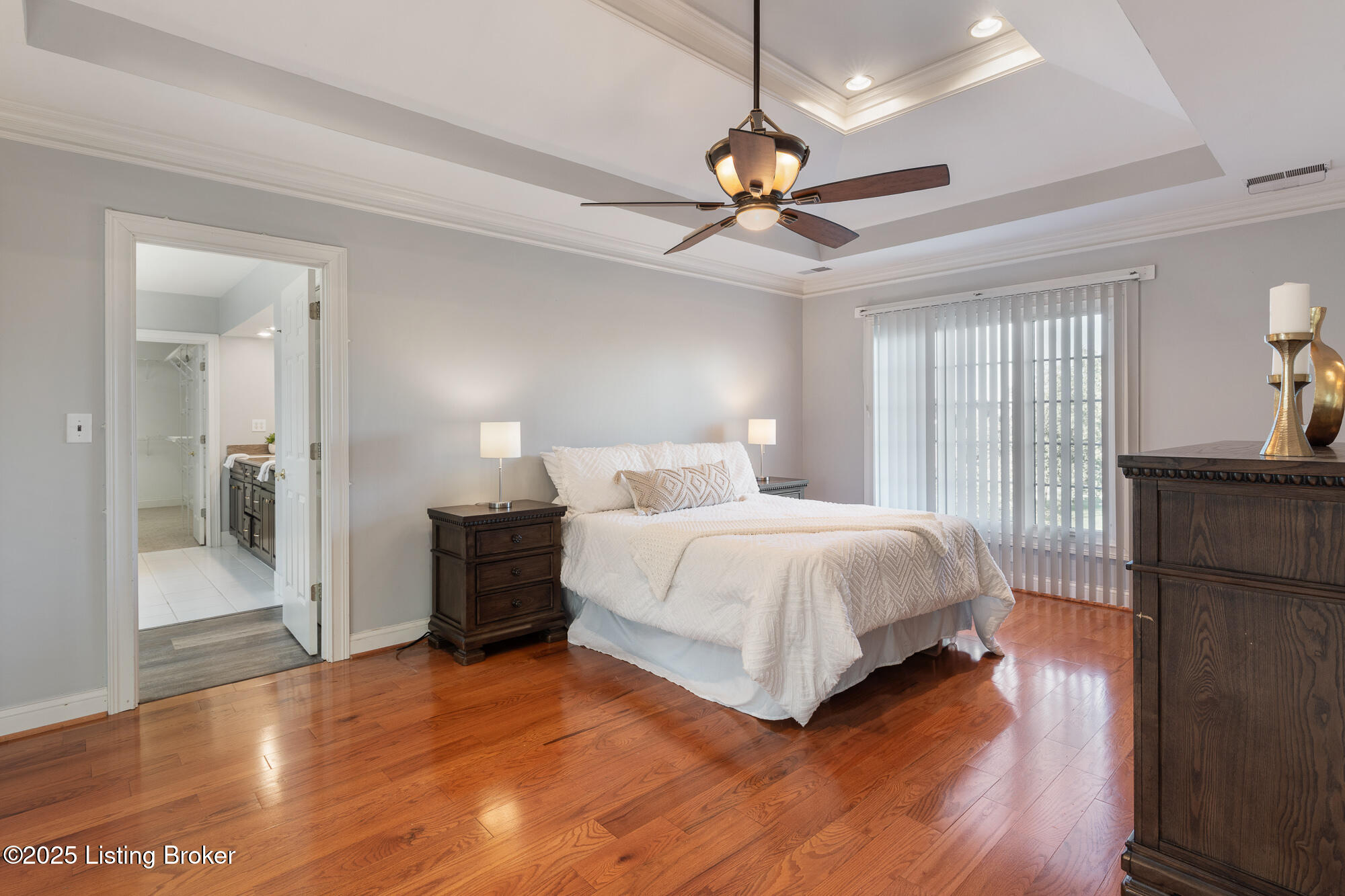 909 Woodland Heights Dr