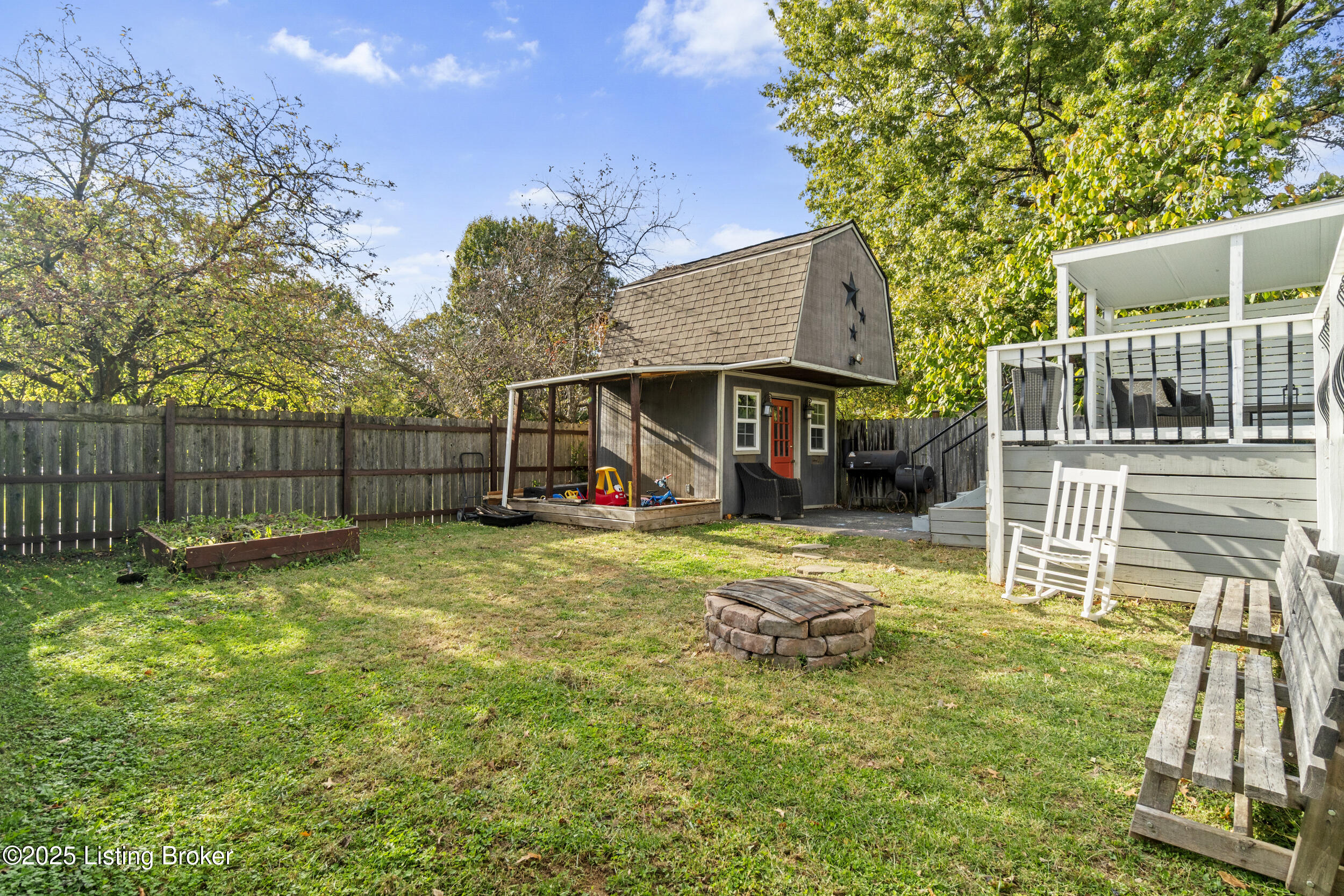 1304 Lydia St
