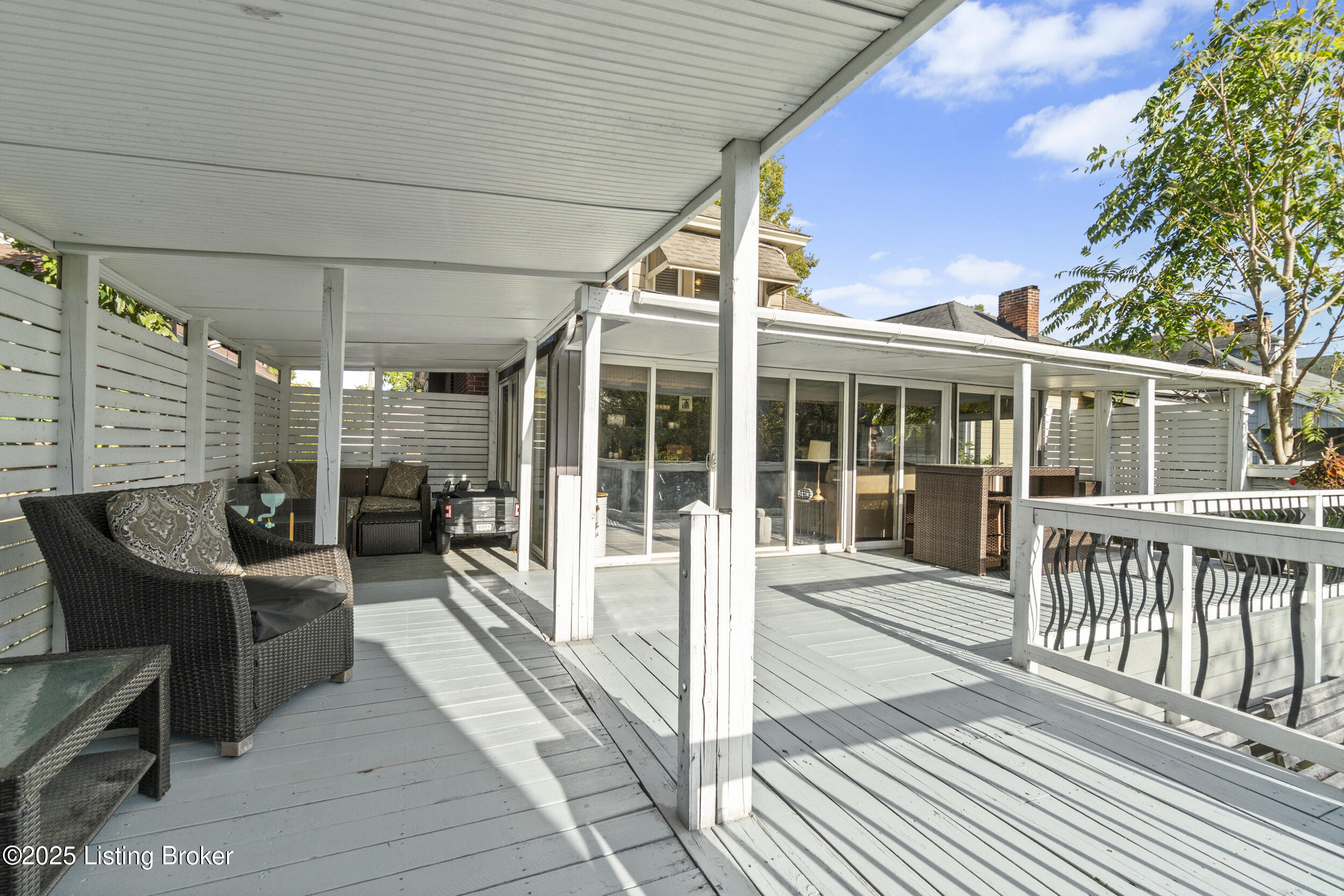 1304 Lydia St
