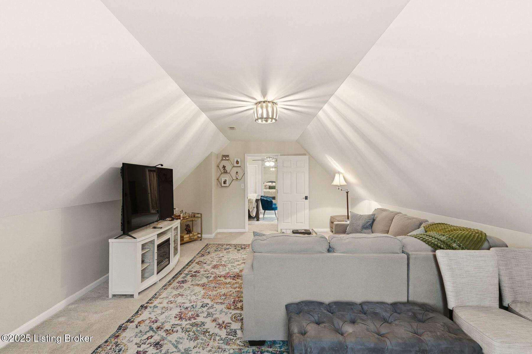 10511 Vintage Creek Dr