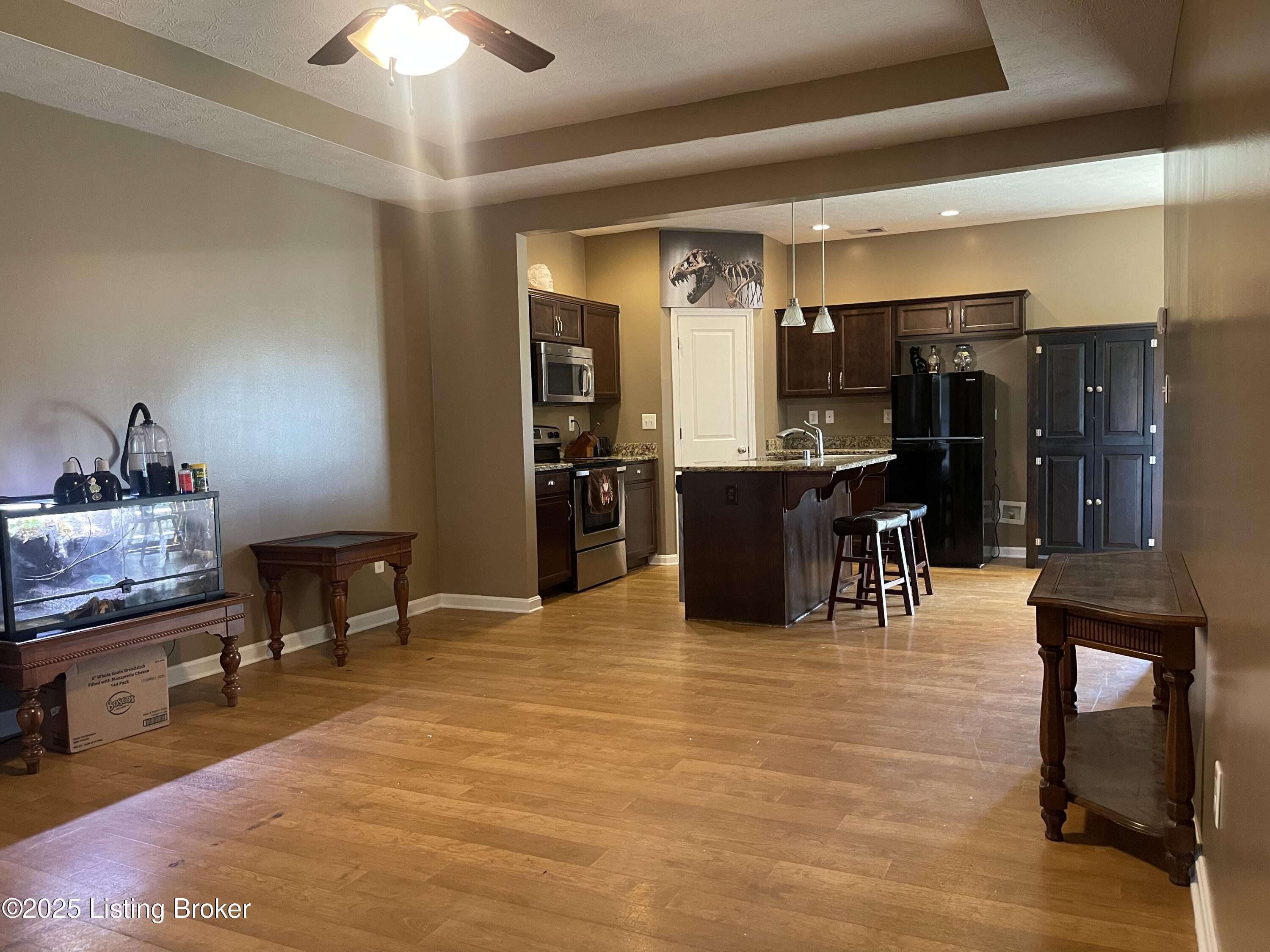 291 Golden Wing Rd
