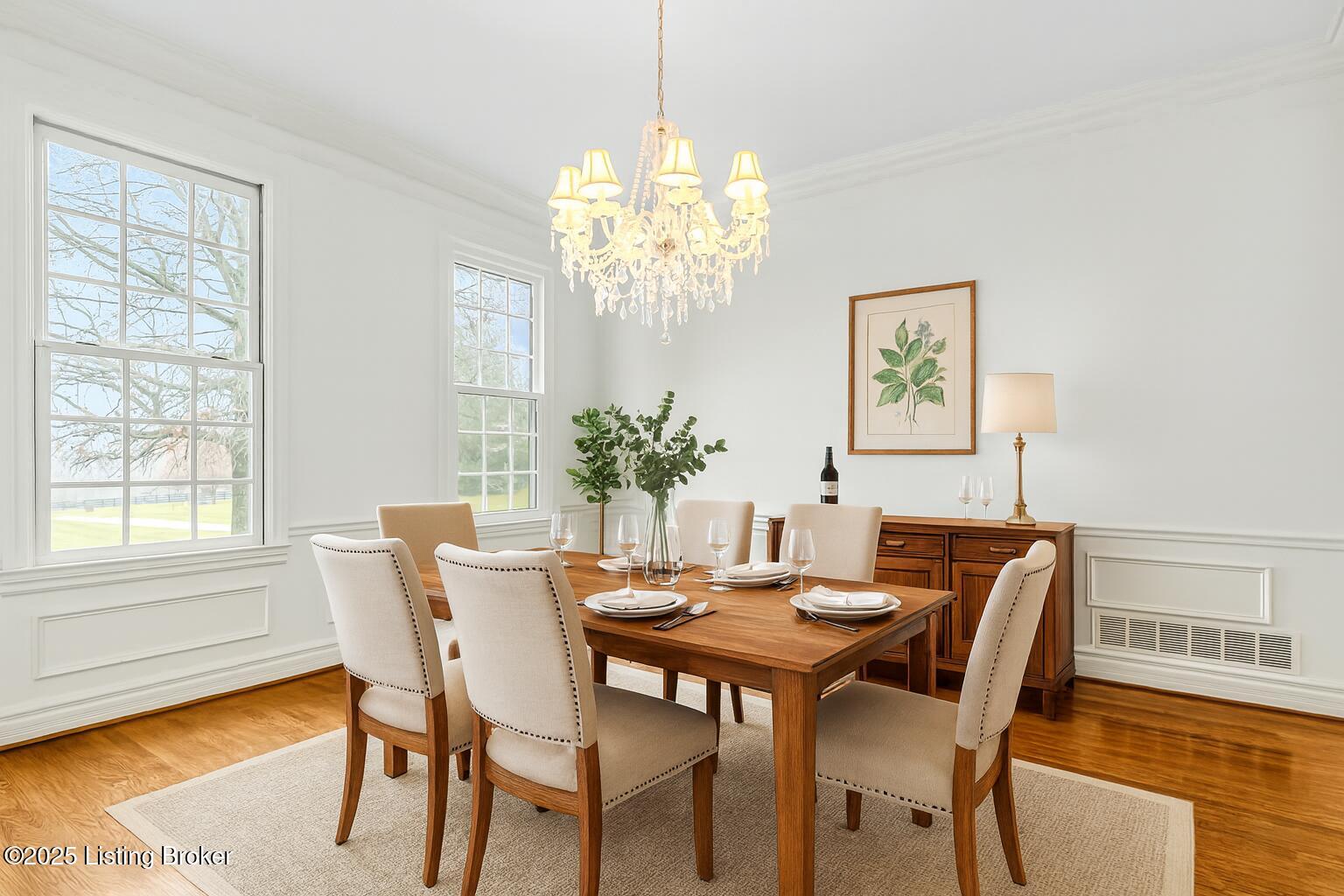 1004 Majestic Oaks Way