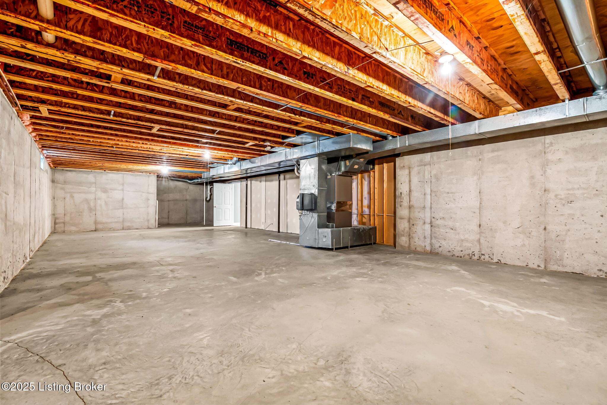 1004 Majestic Oaks Way